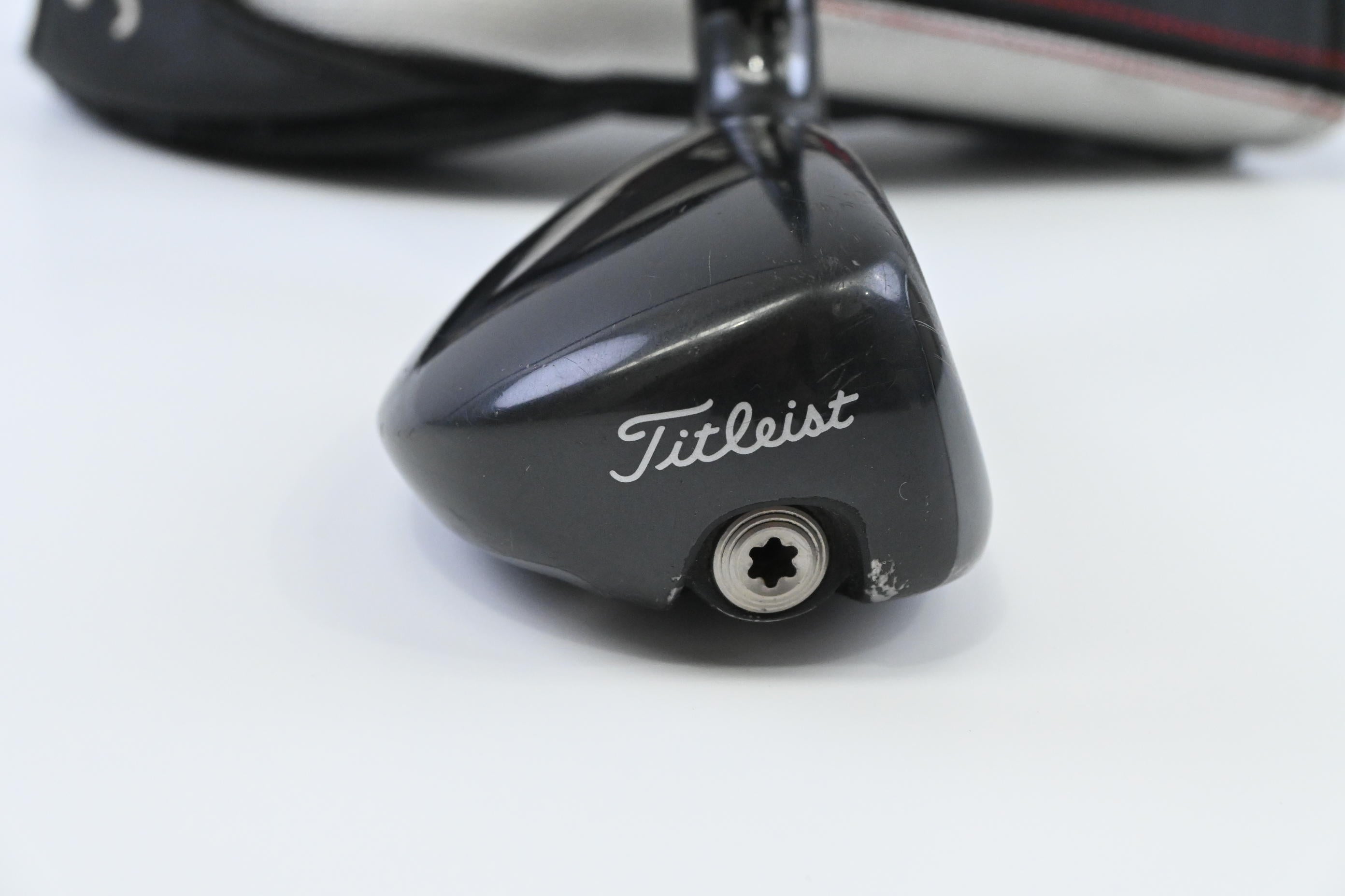 Titleist 818 H2 #3 Hybrid / 19 Degree / Regular Flex Tensei CK Red 60 Shaft