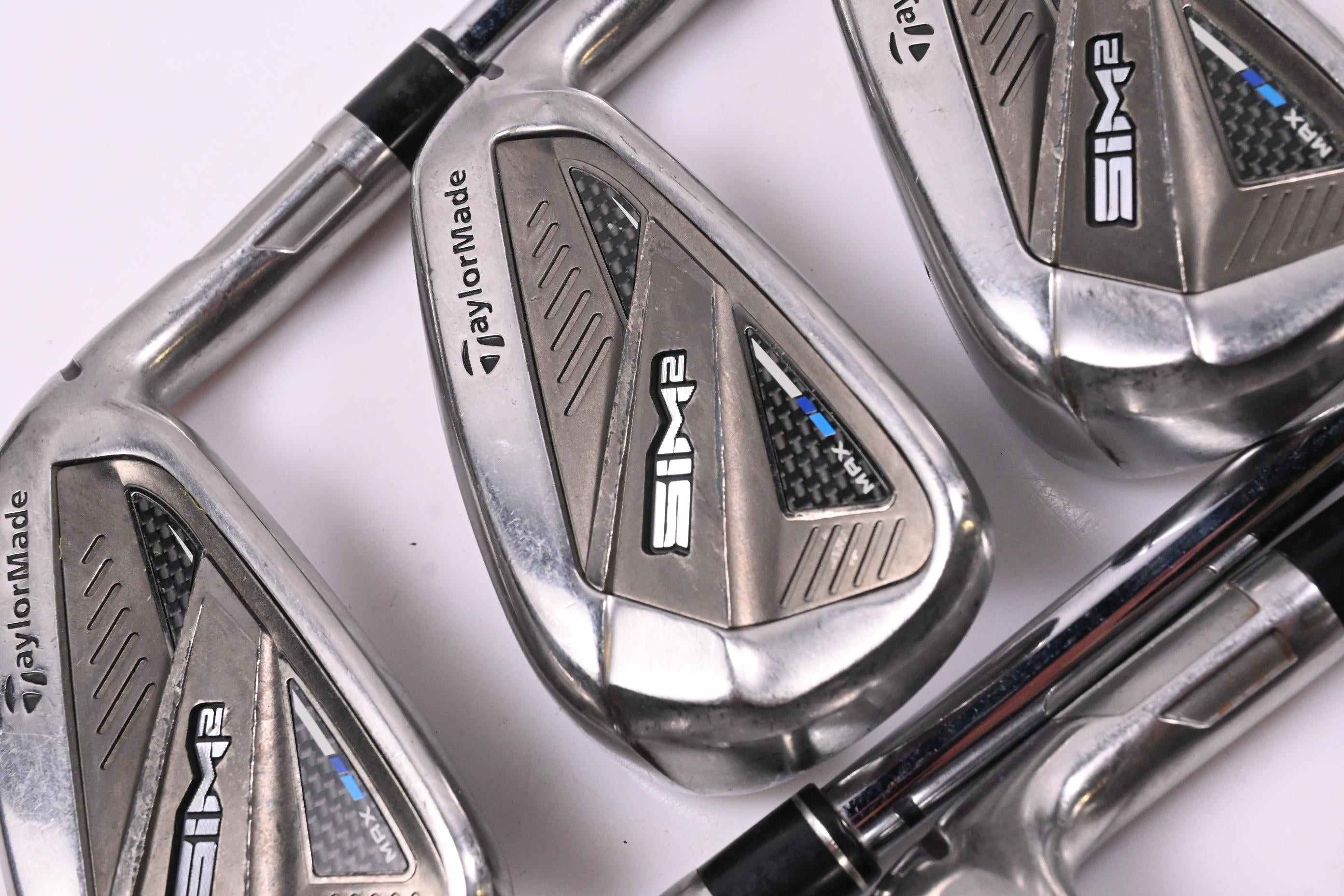 Taylormade SIM2 Max Irons / 5-PW / Regular Flex KBS Max MT 85 Shafts
