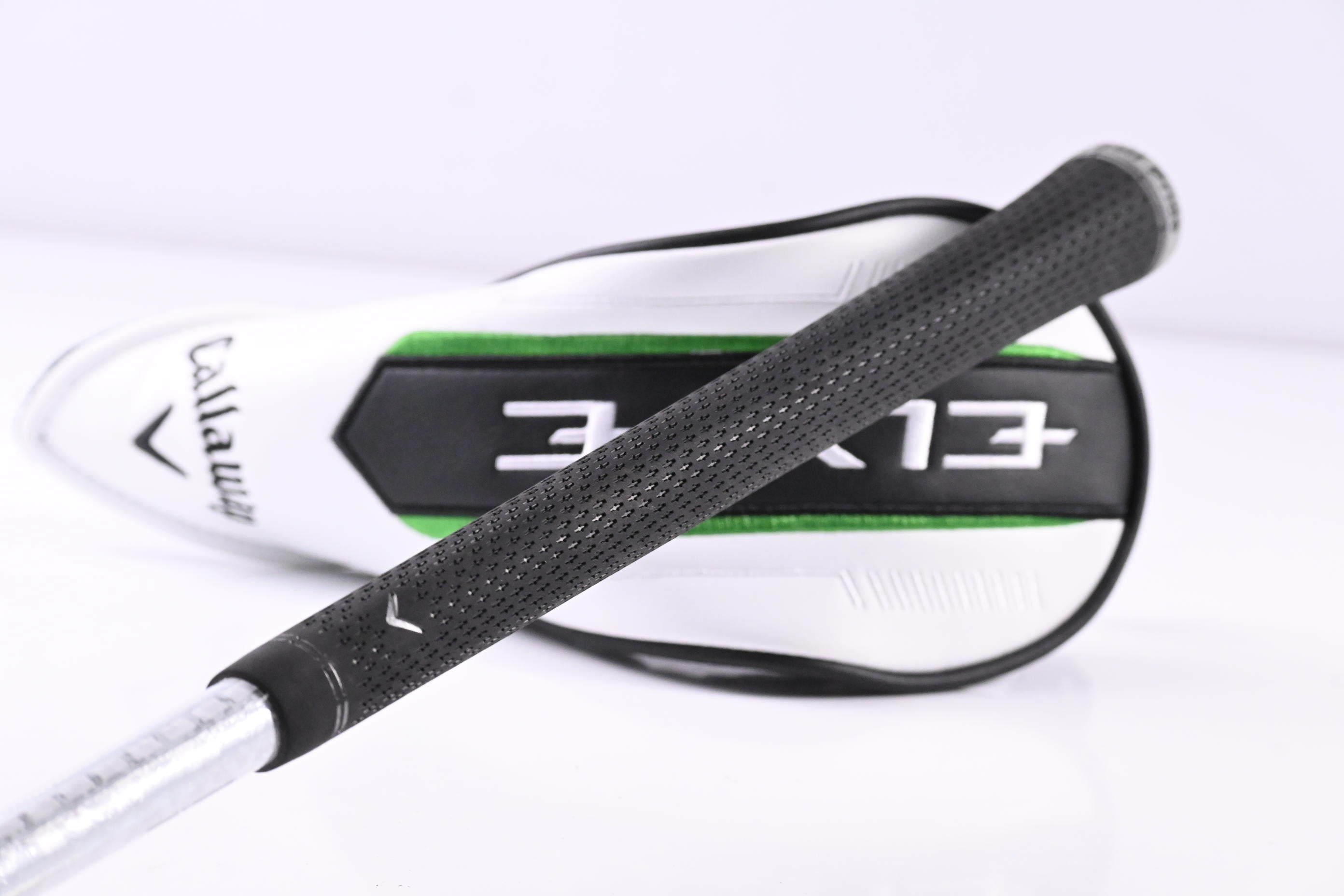 Callaway Elyte X #4 Hybrid / 21 Degree / Regular Flex Denali Charcoal 60 Shaft