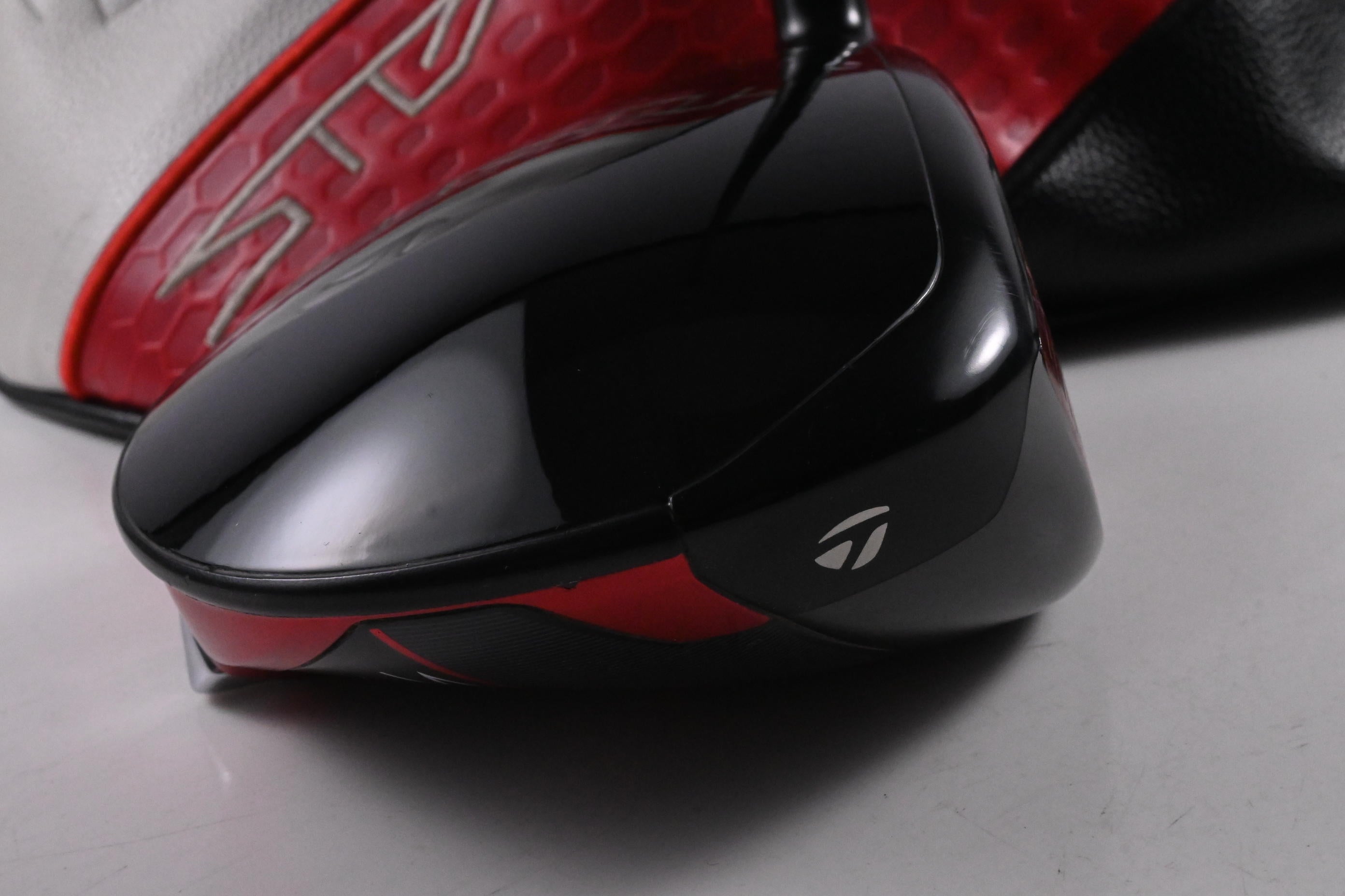 Taylormade Stealth 2 Plus Driver / 9 Degree / Stiff Flex Kai'li Red 60 Shaft