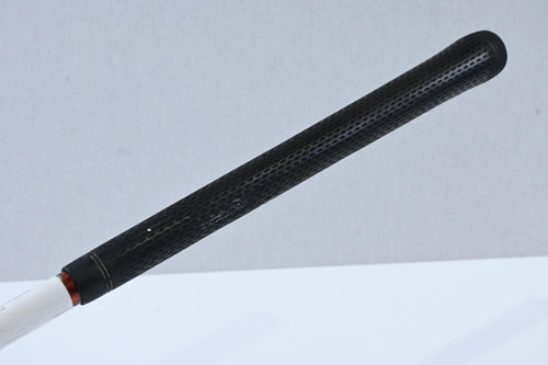 Titleist 910 D2 Driver / 10.5 Degree / Regular Flex Diamana 'ilima 61 Shaft