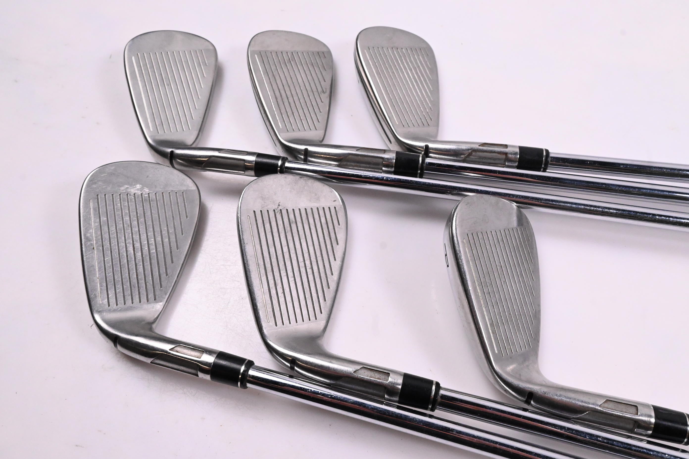 Taylormade SIM2 Max Irons / 5-PW / Regular Flex KBS Max MT 85 Shafts