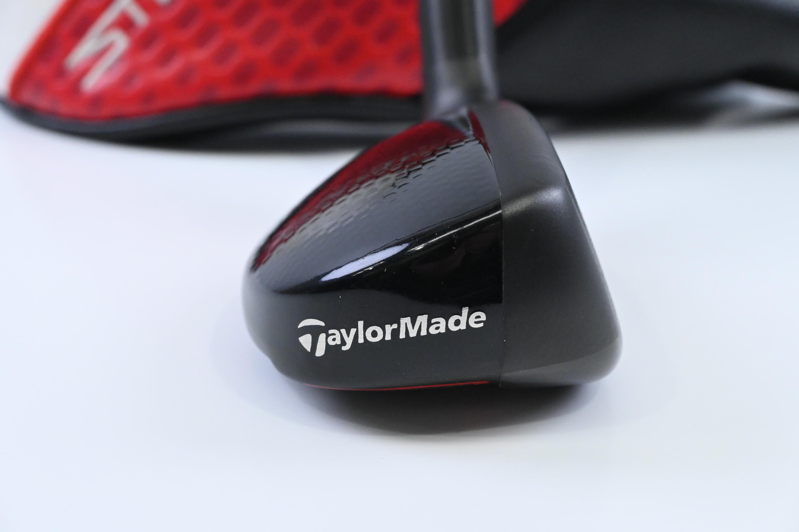 Taylormade Stealth 2 Plus #3 Hybrid / 19.5 Degree / Stiff Flex Kai'li Red 85