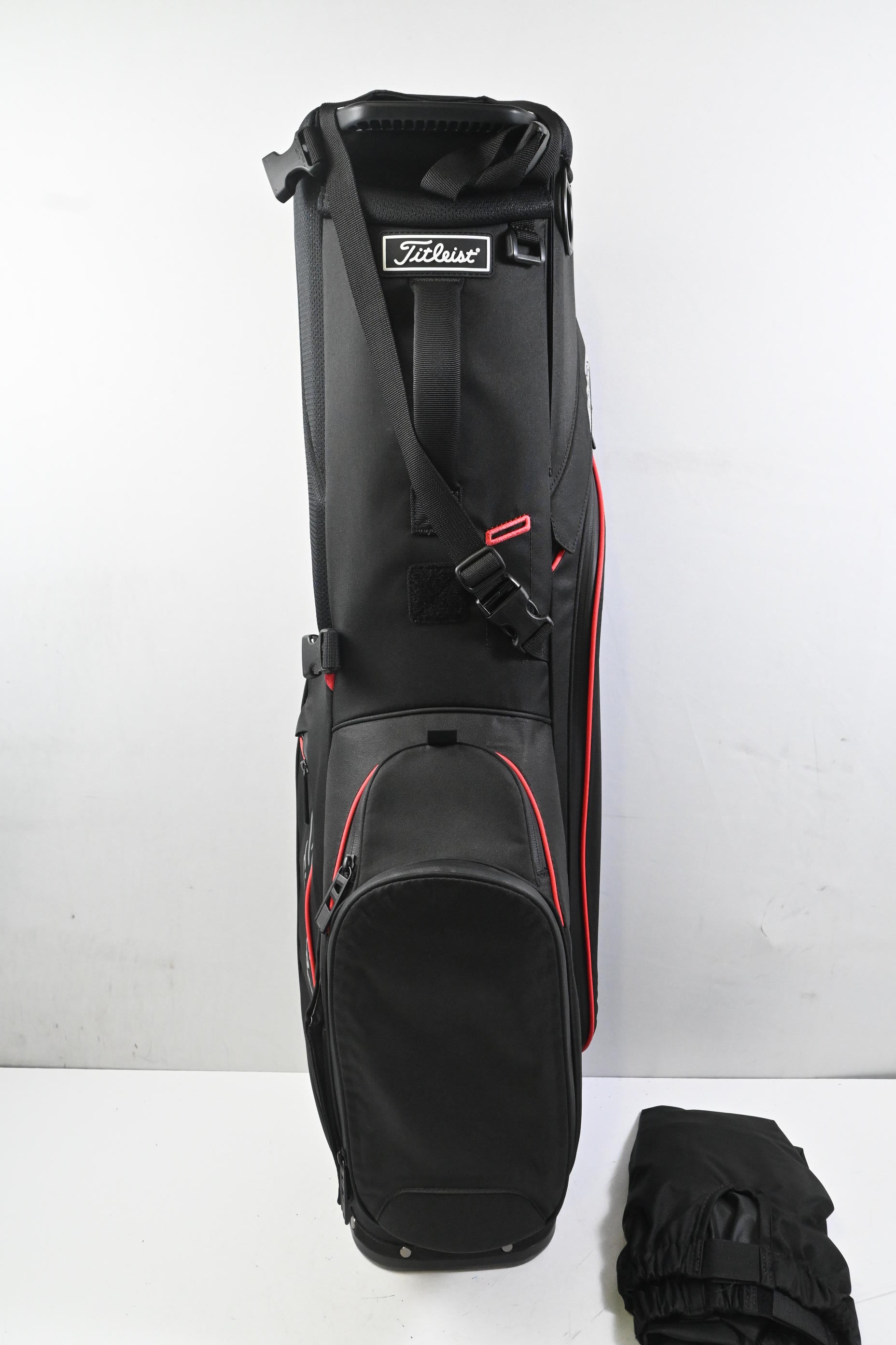 Titleist StaDry Stand Bag / 4-Way Divider / Black & Red