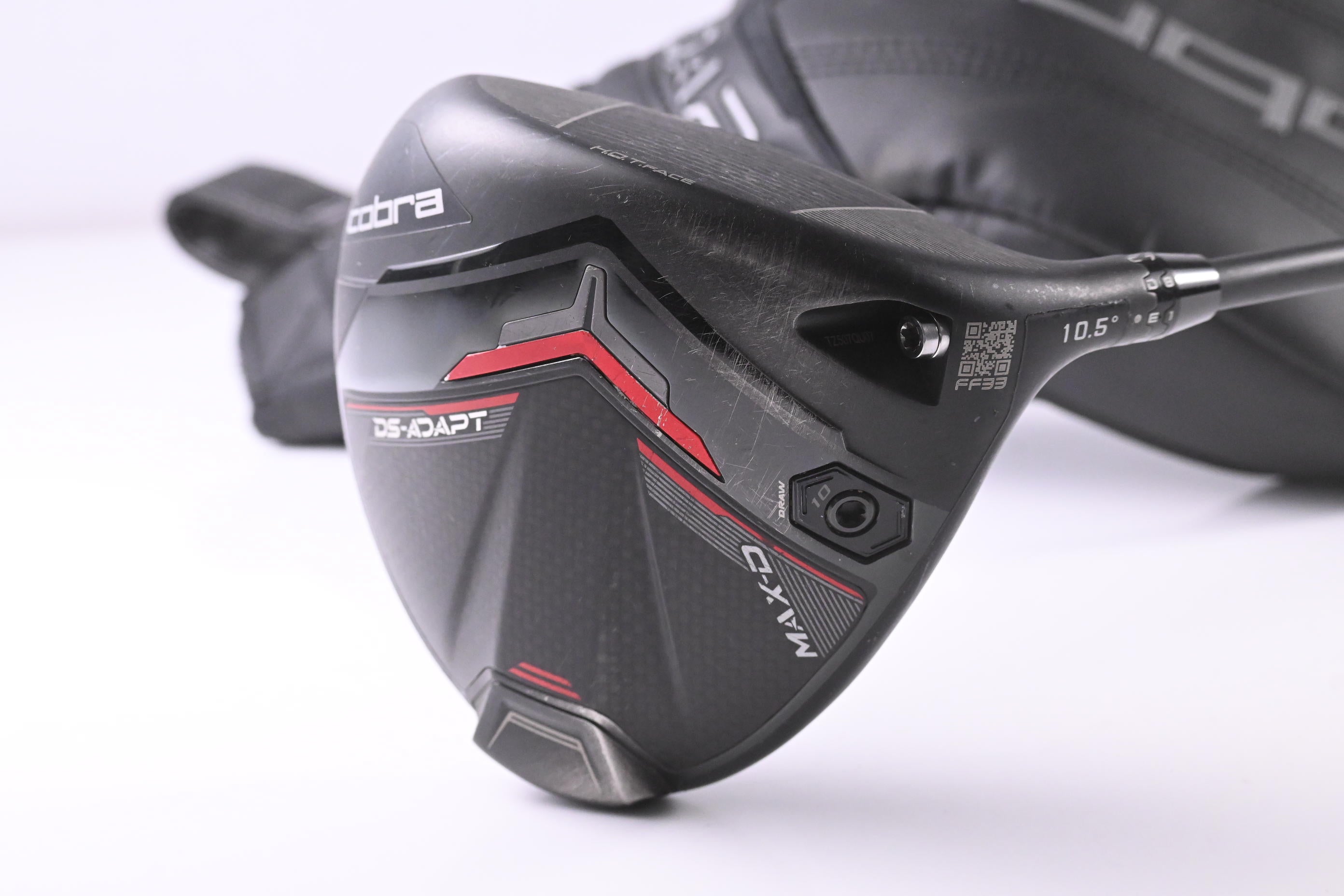 Cobra DS-Adapt MAX-D Driver / 10.5 Degree / Regular Flex Vanquish 4 Shaft