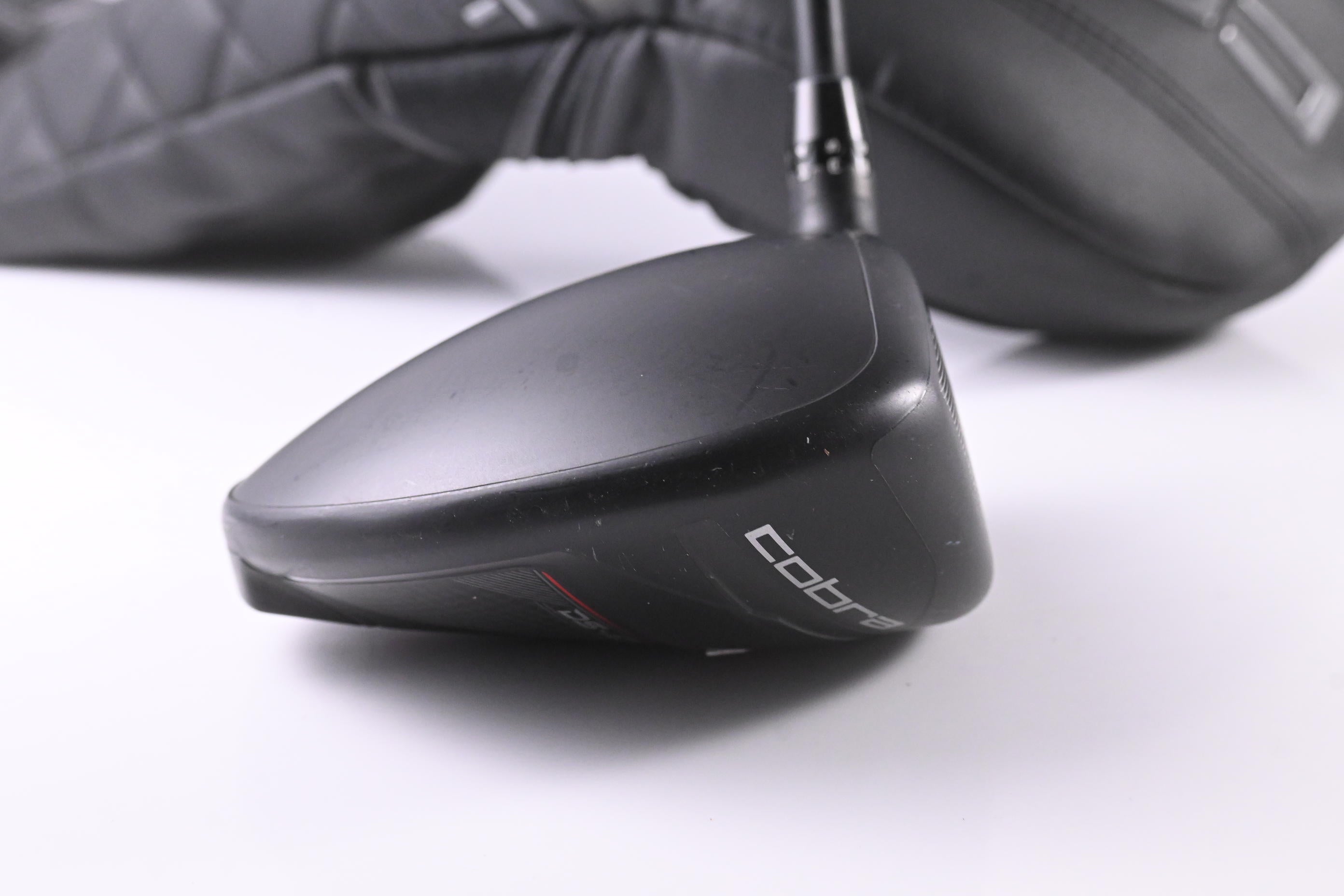 Cobra DS-Adapt MAX-D Driver / 10.5 Degree / Regular Flex Vanquish 4 Shaft
