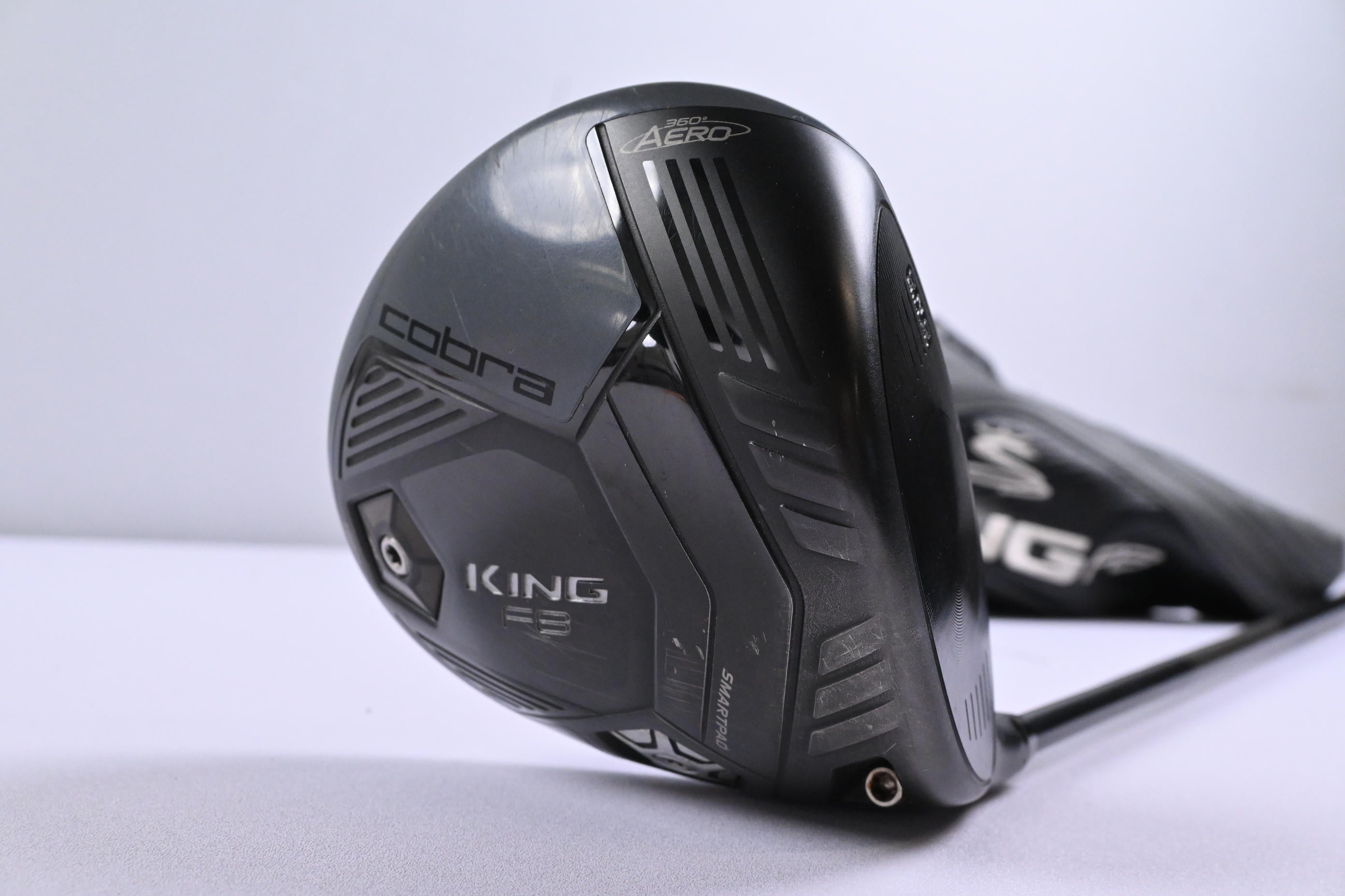 Cobra King F8 Driver / 10.5 Degree / Stiff Flex Accra 372T Shaft