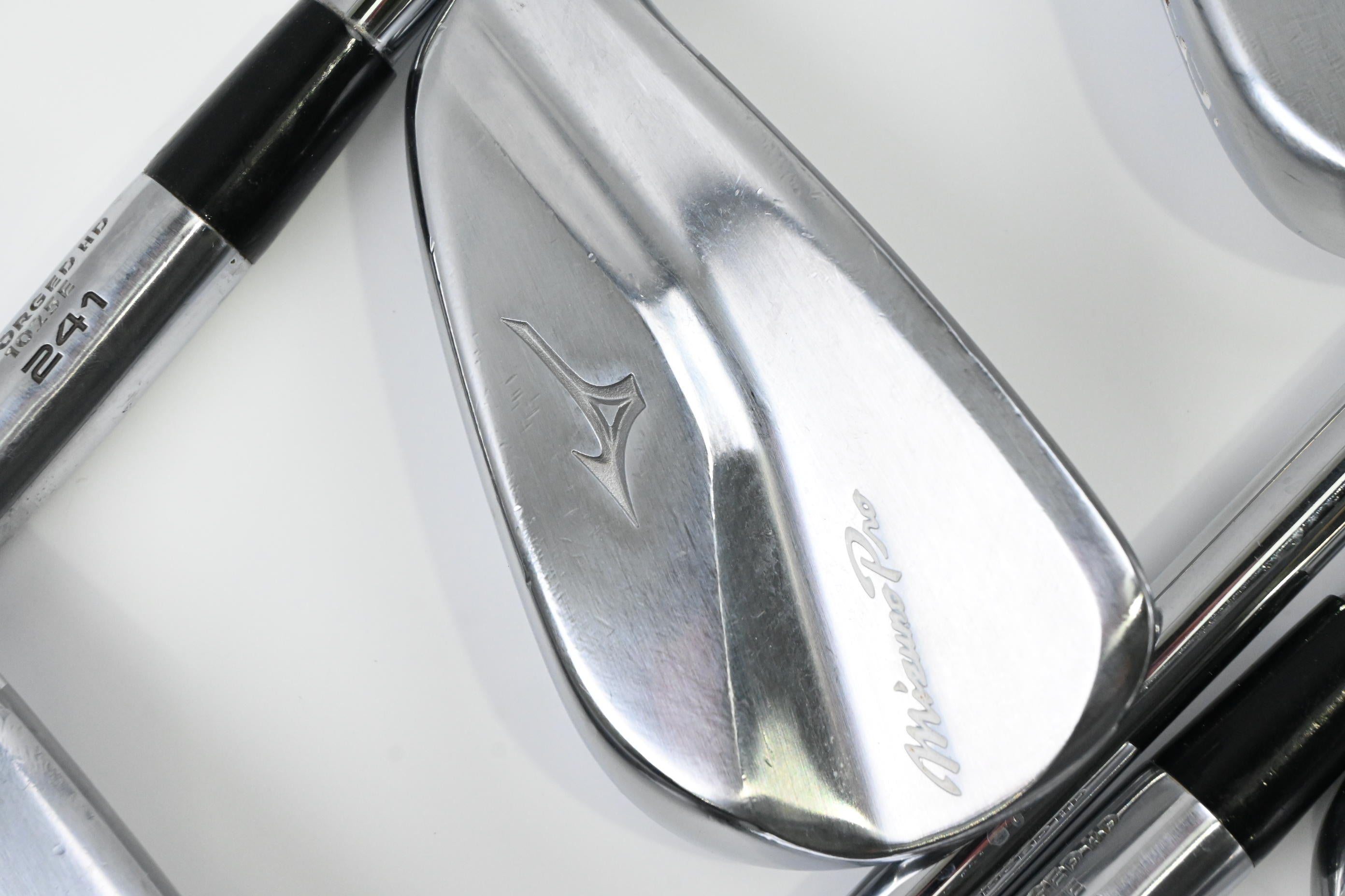 Mizuno Pro 241 Irons / 4-PW / X-Flex Dynamic Gold 120 X100 Shafts