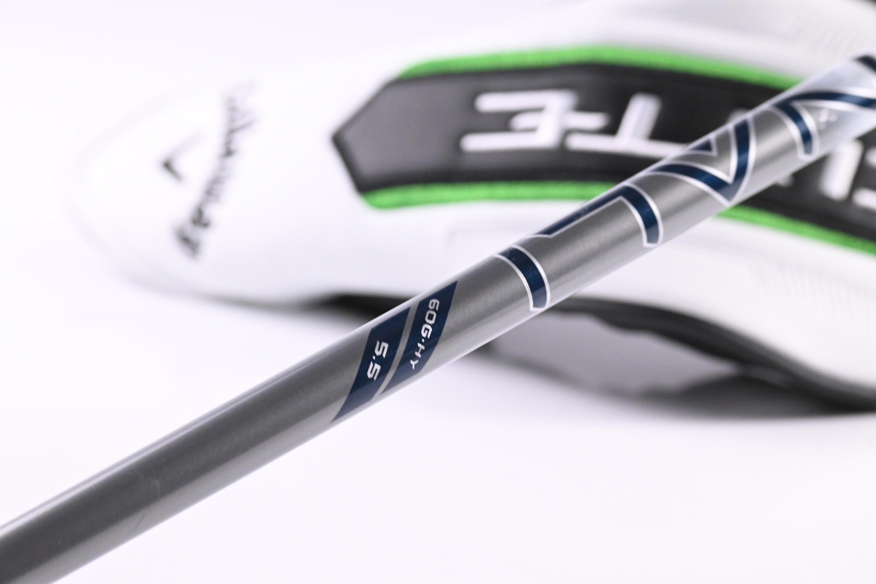 Callaway Elyte #4 Hybrid / 22 Degree / Regular Flex Denali Charcoal 60 Shaft