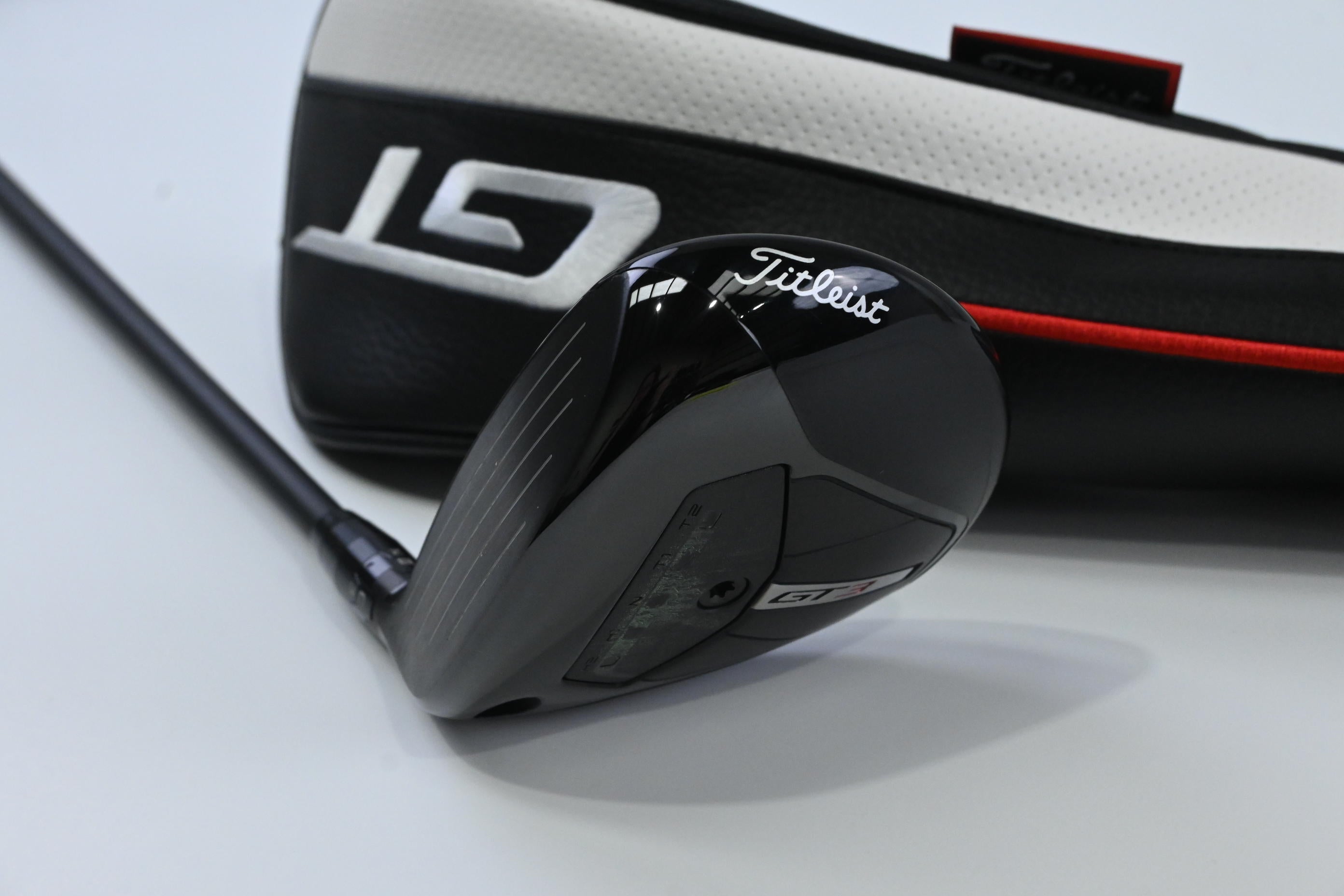 Left Hand Titleist GT2 #3 Wood / 15 Degree / X-Flex HZRDUS Gen5 Black 70
