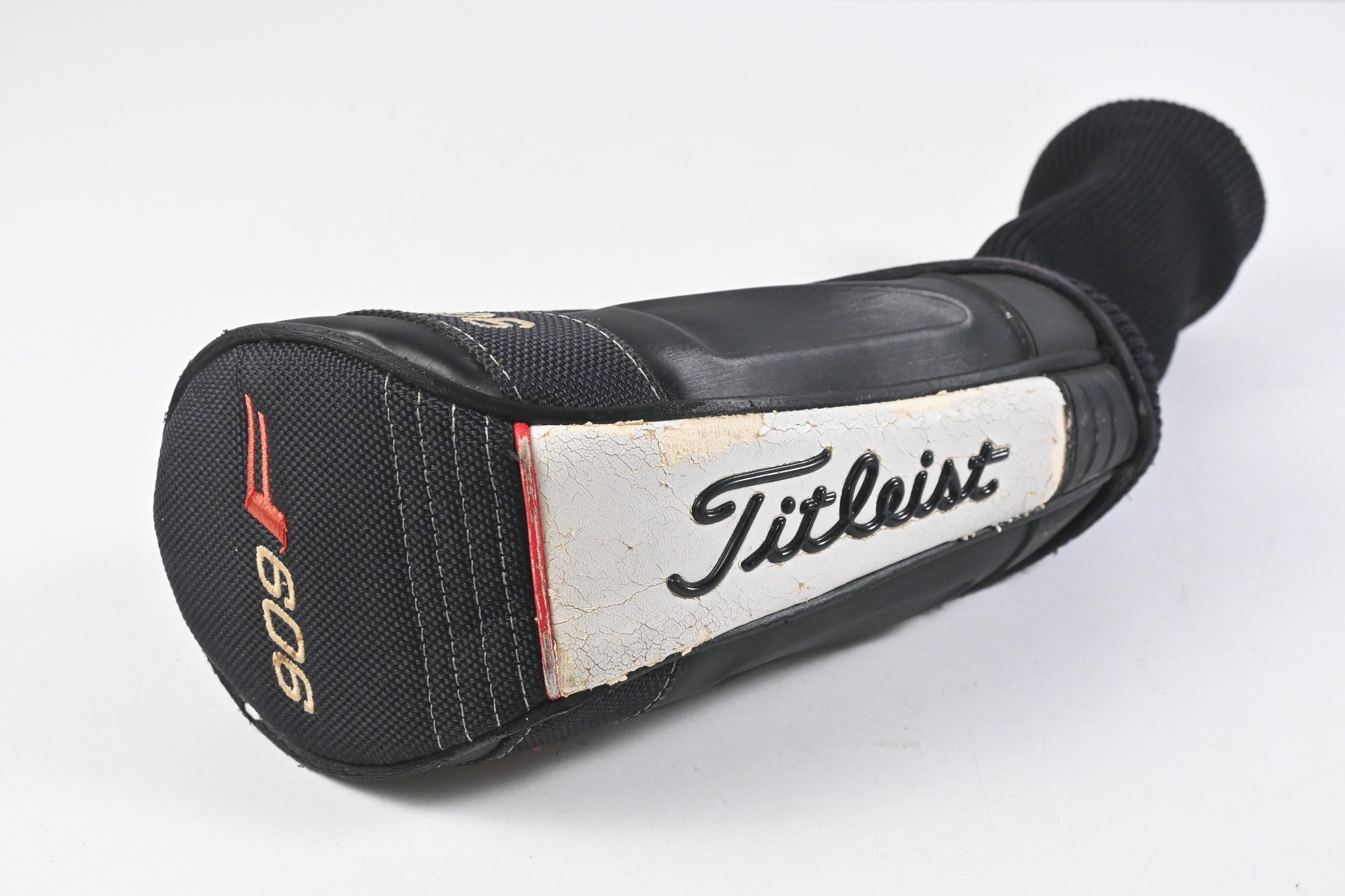 Titleist 909 F2 #5 Wood / 18.5 Degree / Regular Flex Aldila Voodoo Shaft