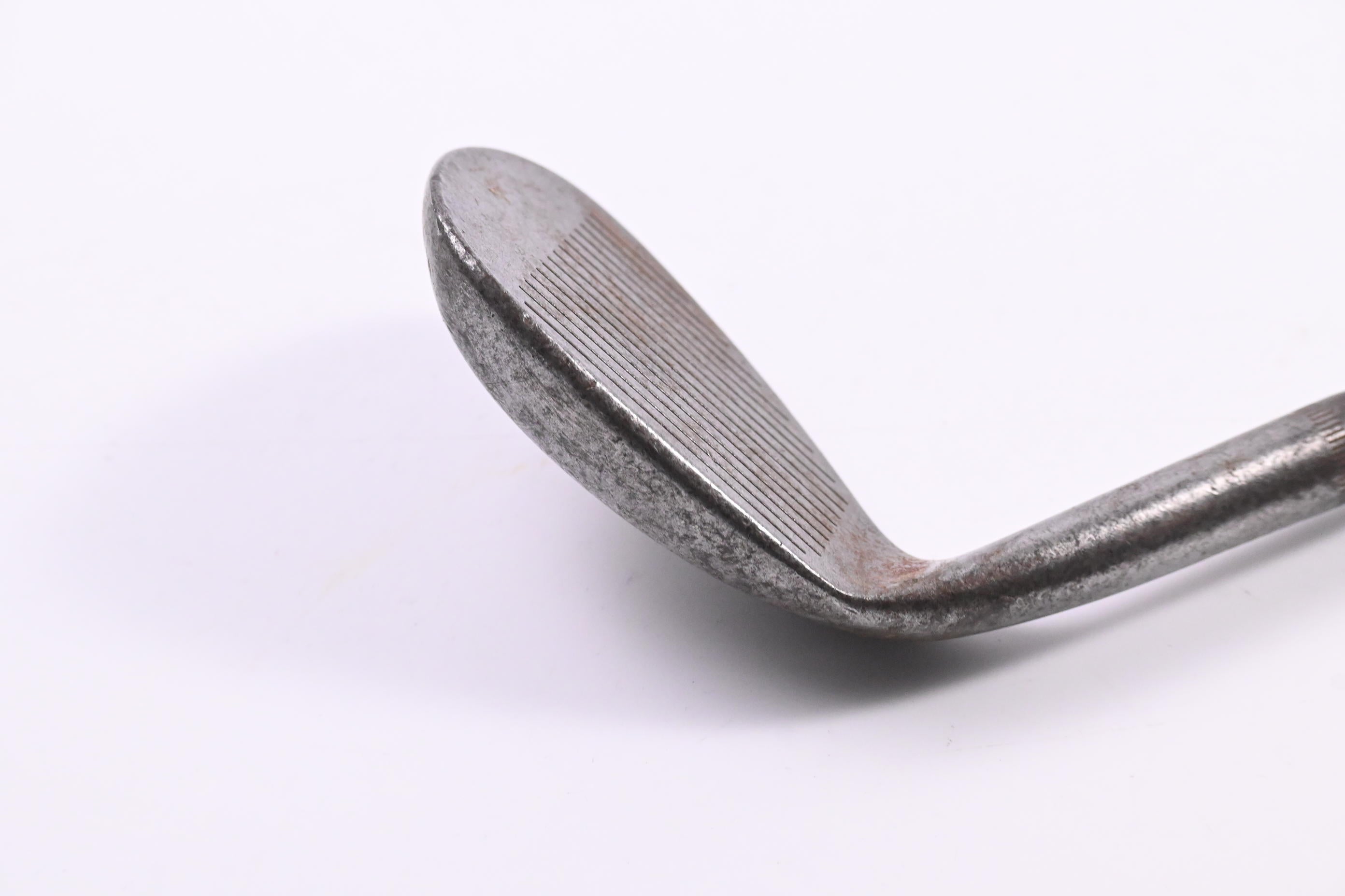 Callaway Mack Daddy 2 Tour Grind Gap Wedge / 52 Degree / Stiff Flex Dynamic Gold