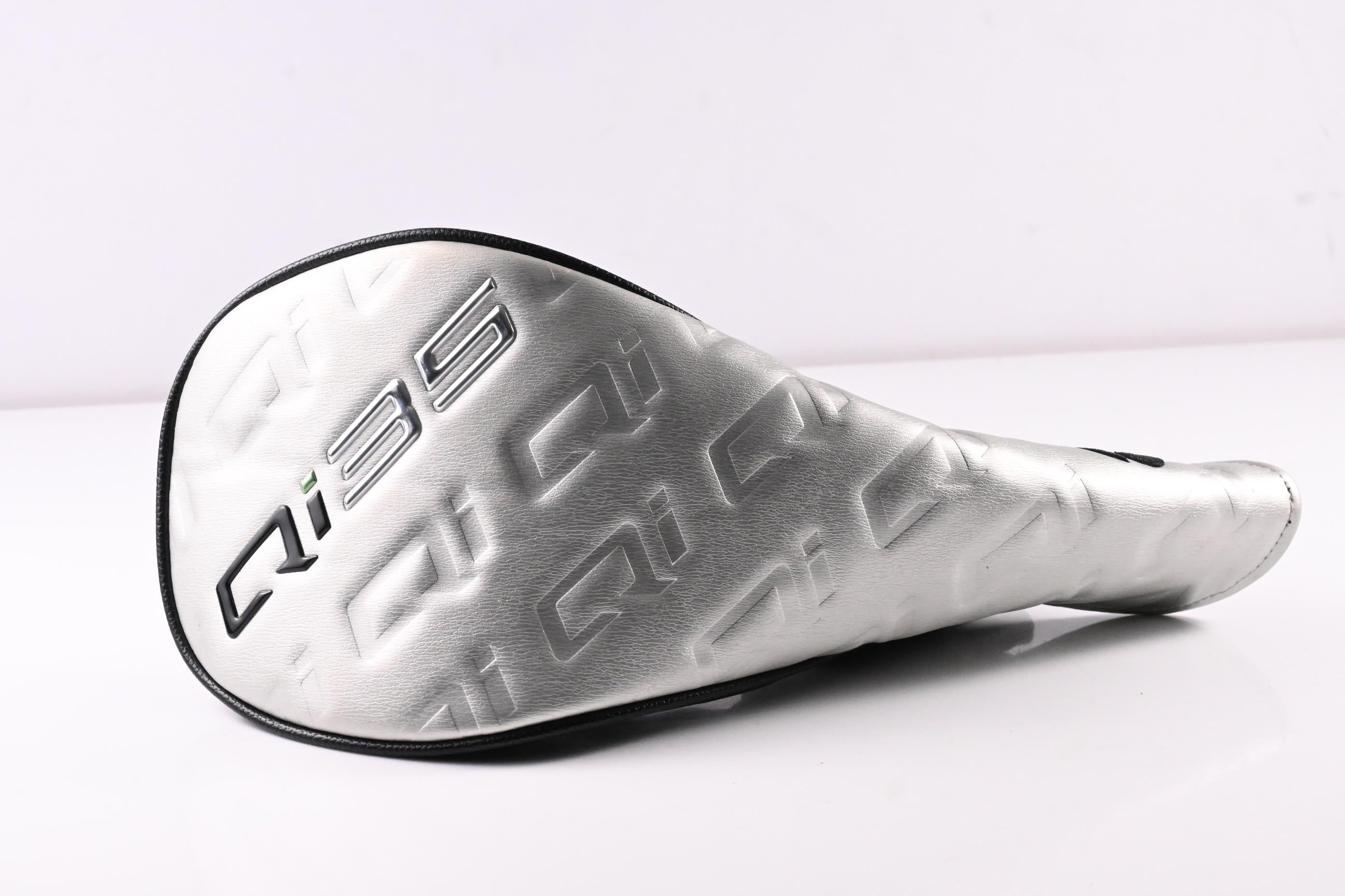 Taylormade Qi35 Max Driver / 12 Degree / Regular Flex Air Speeder 50 Shaft