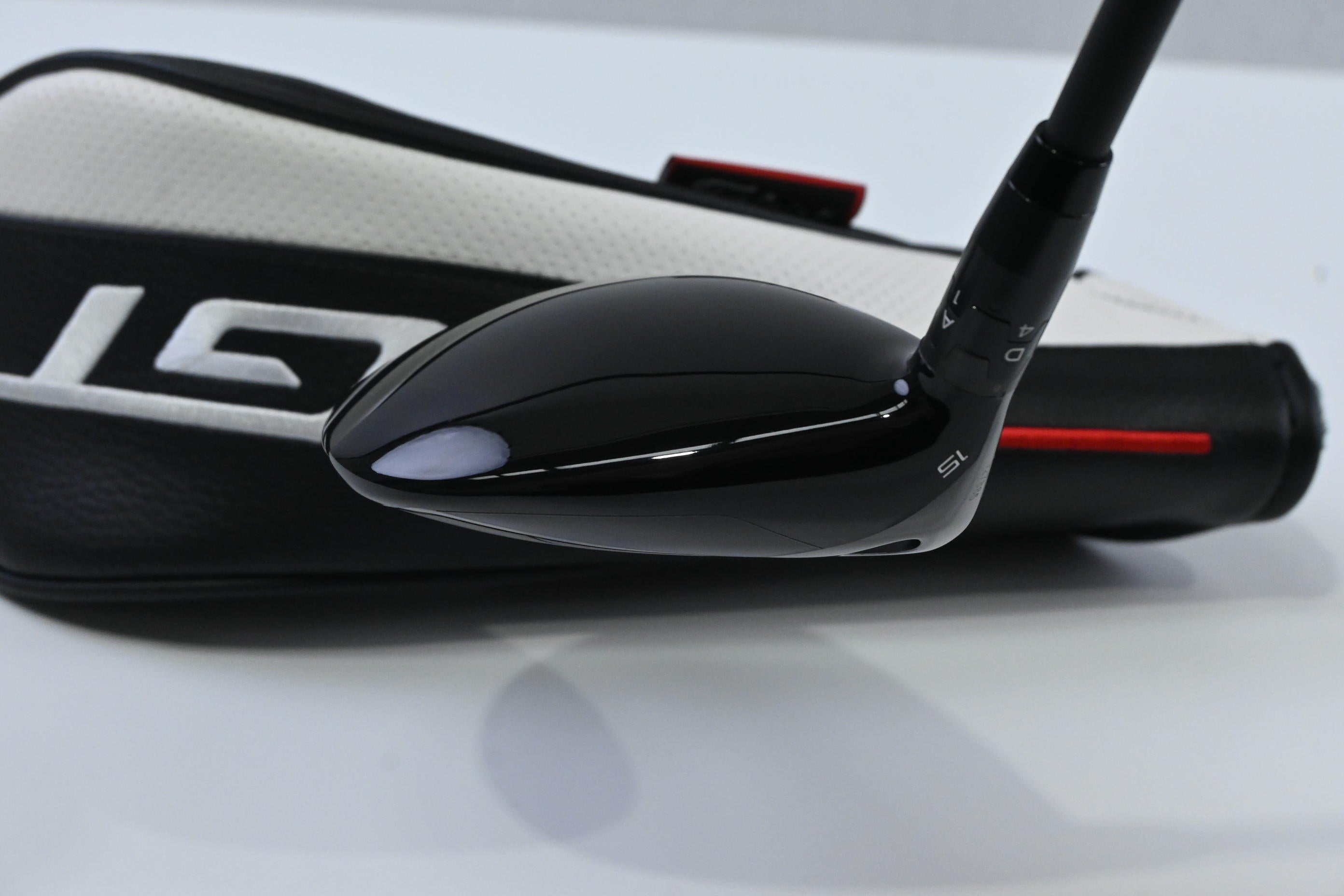 Left Hand Titleist GT2 #3 Wood / 15 Degree / X-Flex HZRDUS Gen5 Black 70