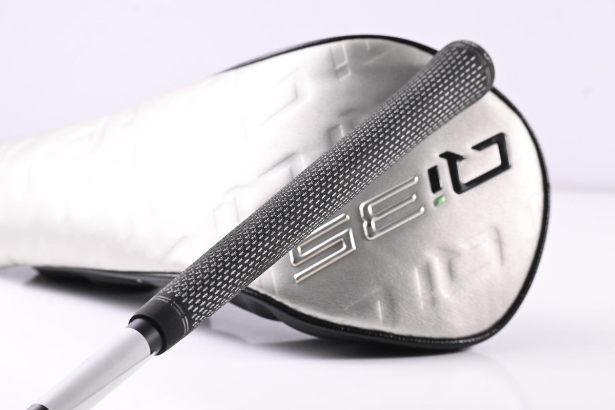 Taylormade Qi35 Max Driver / 10.5 Degree / Regular Flex Fujikura Air Speeder 50