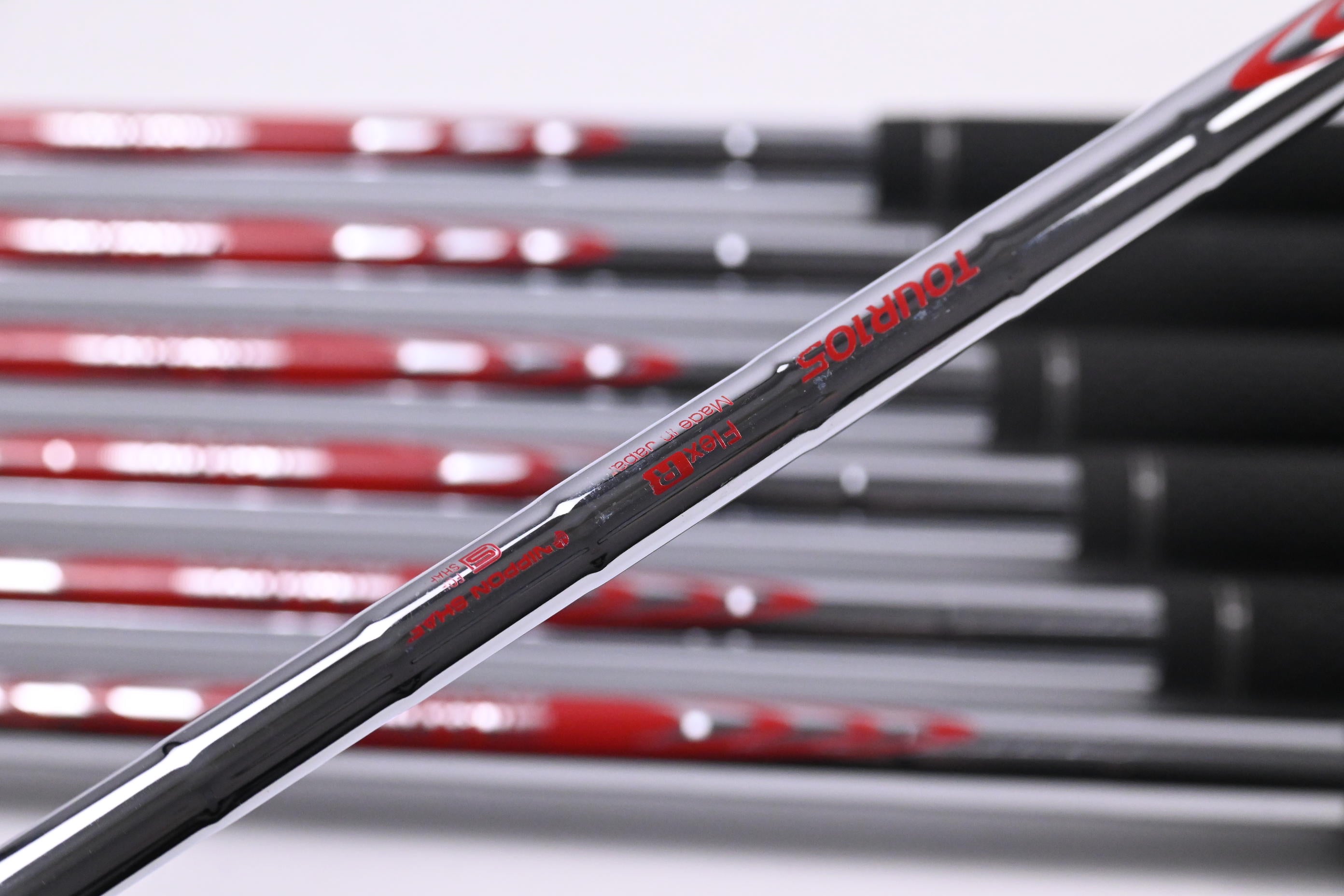 Mizuno JPX 925 Hot Metal Pro Irons / 5-PW+GW / Regular Flex Modus 3 Tour 105