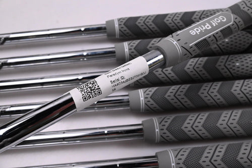 Callaway Paradym Irons / 5-PW+AW+52° / Regular Flex Elevate MPH 85 Shafts