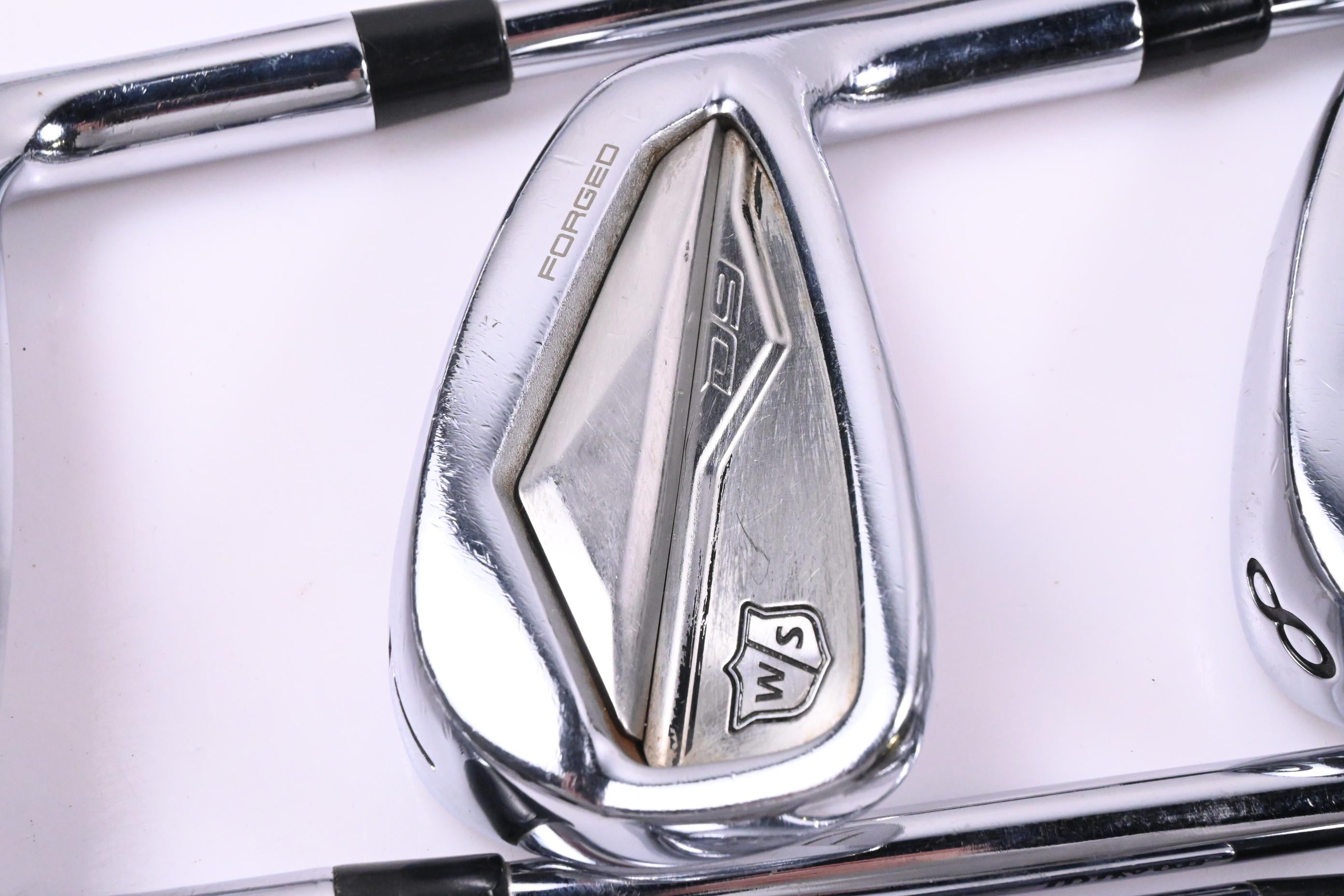 Wilson D9 Forged Irons / 6-PW+GW / Regular Flex KBS Tour Lite Shafts