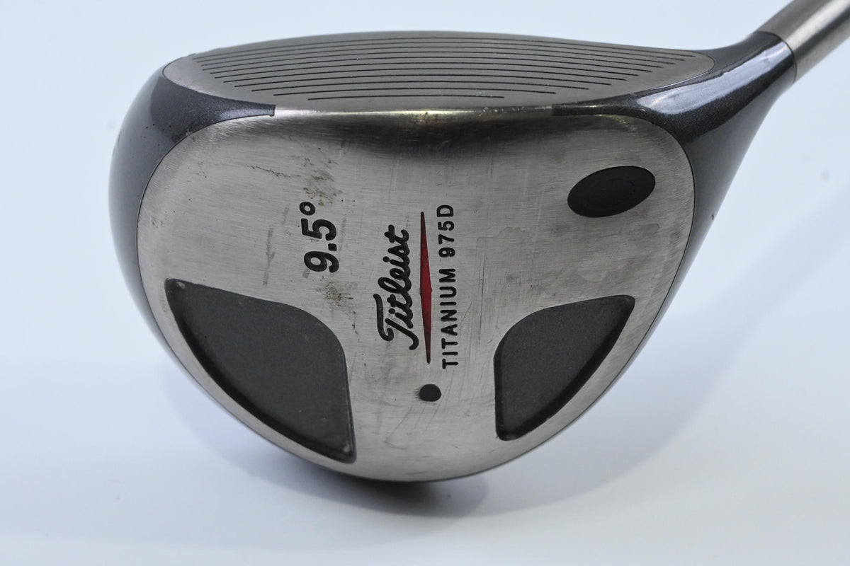 Titleist 975 D Driver / 9.5 Degree / Regular Flex Titleist Ultralite Shaft