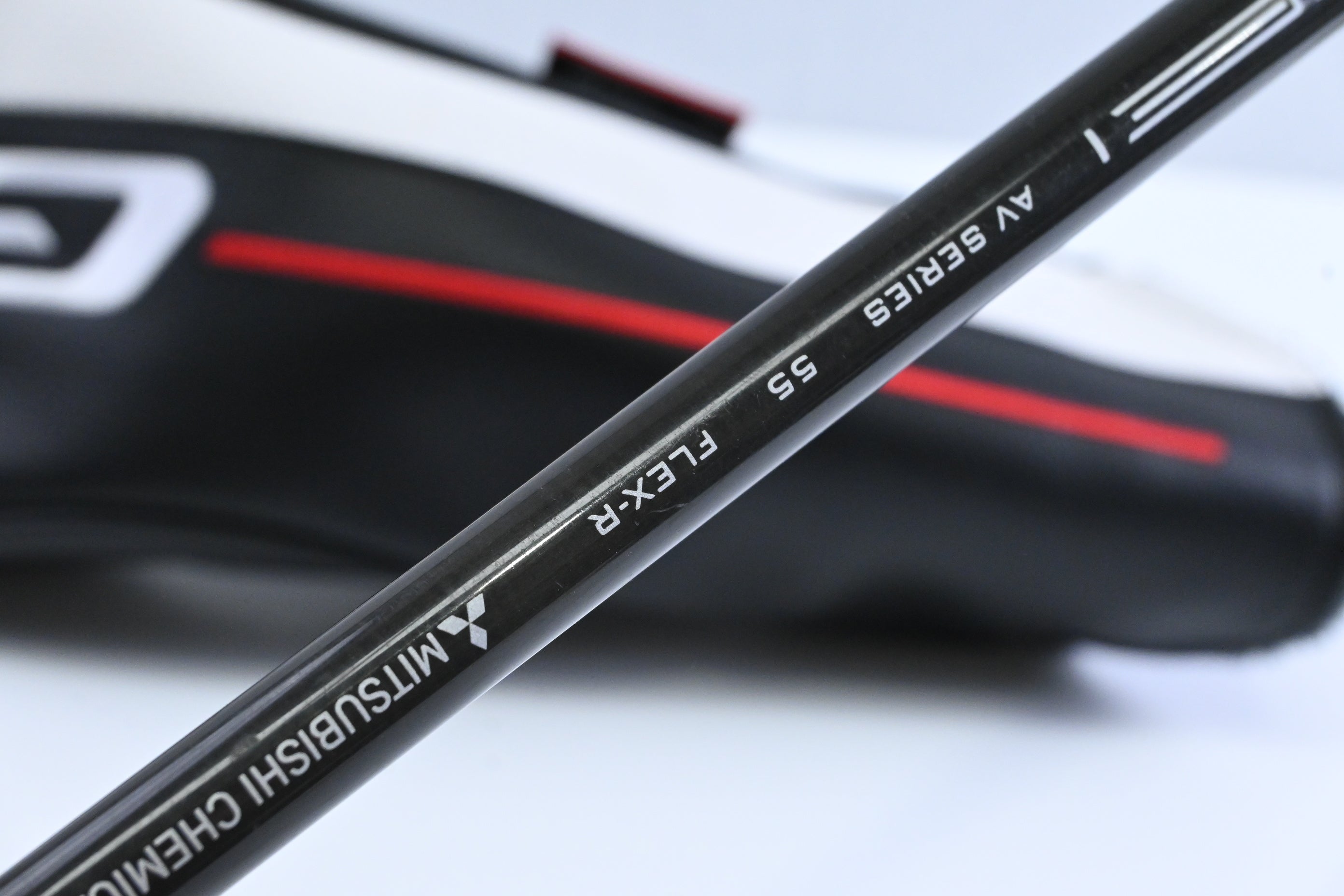 Titleist GT2 Driver / 10 Degree / Regular Flex Tensei AV Raw Blue 55 Shaft