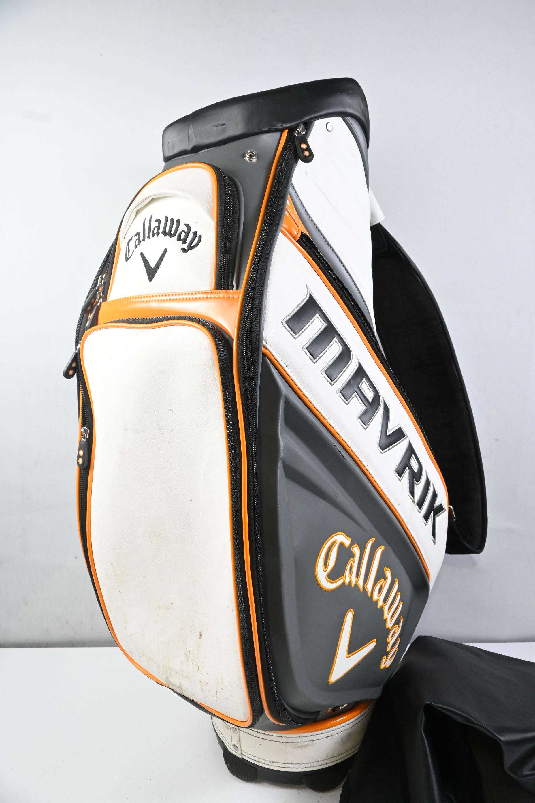 Callaway Mavrik Tour Bag / 6-Way Divider / Grey, White, Orange