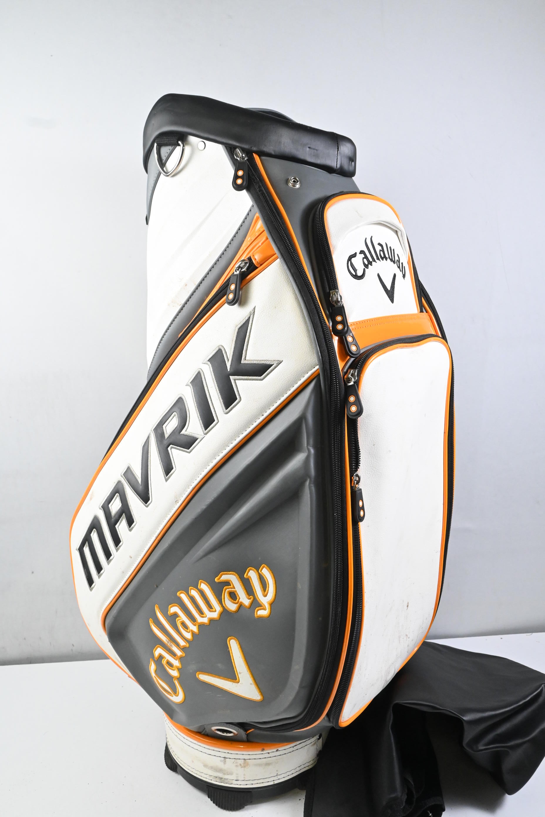 Callaway Mavrik Tour Bag / 6-Way Divider / Grey, White, Orange