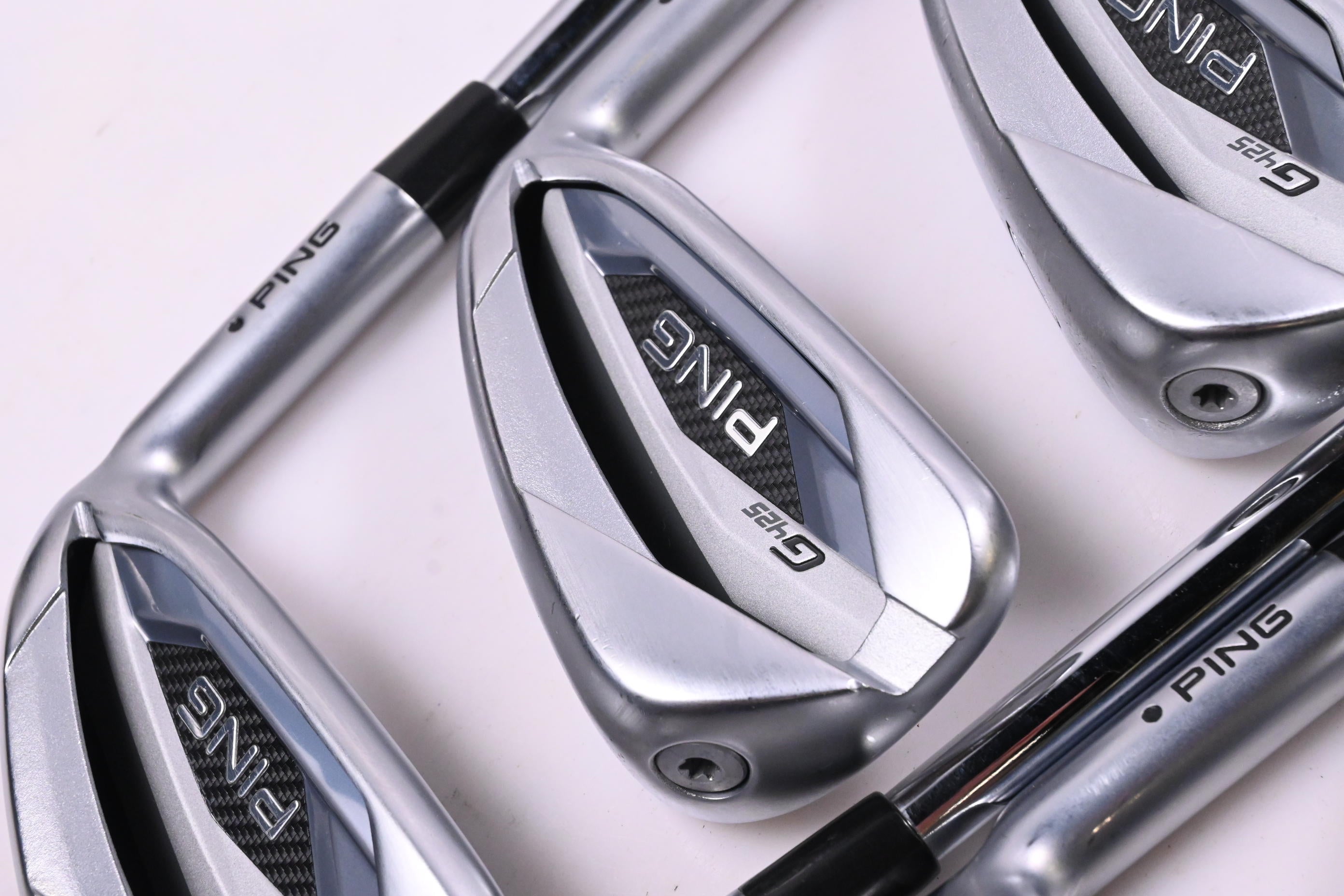 Ping G425 Irons / 5-PW / Black Dot / Regular Flex Ping AWT 2.0 Shafts