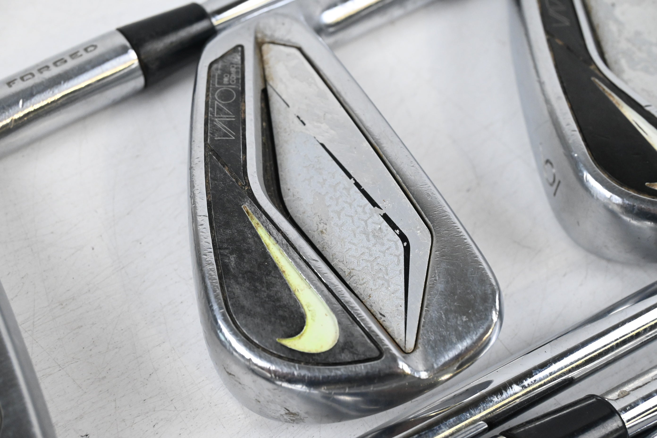 Nike Vapor Pro Combo Irons / 4-PW / Stiff Flex Dynamic Gold DG Pro S300 Shafts