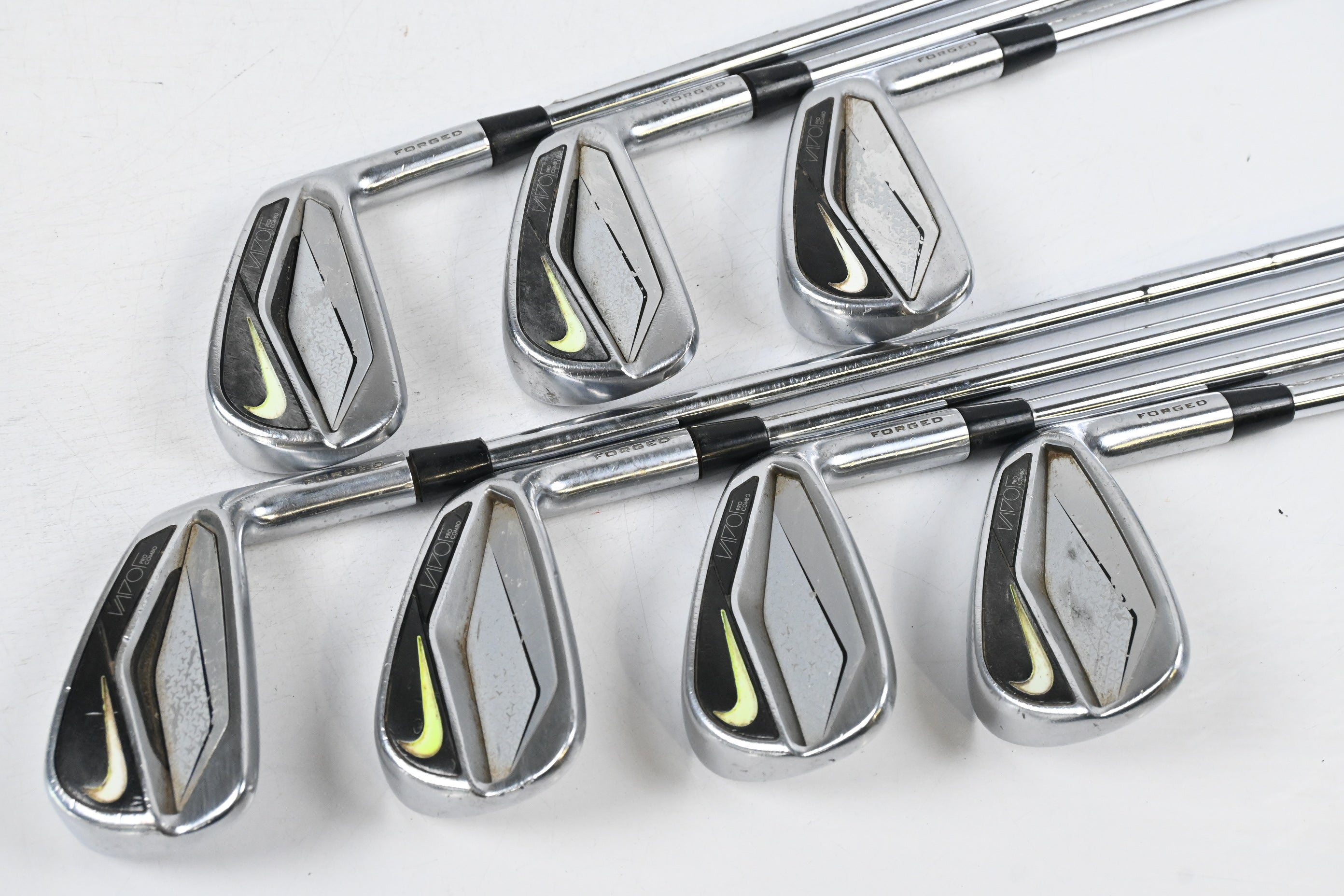 Nike Vapor Pro Combo Irons / 4-PW / Stiff Flex Dynamic Gold DG Pro S300 Shafts