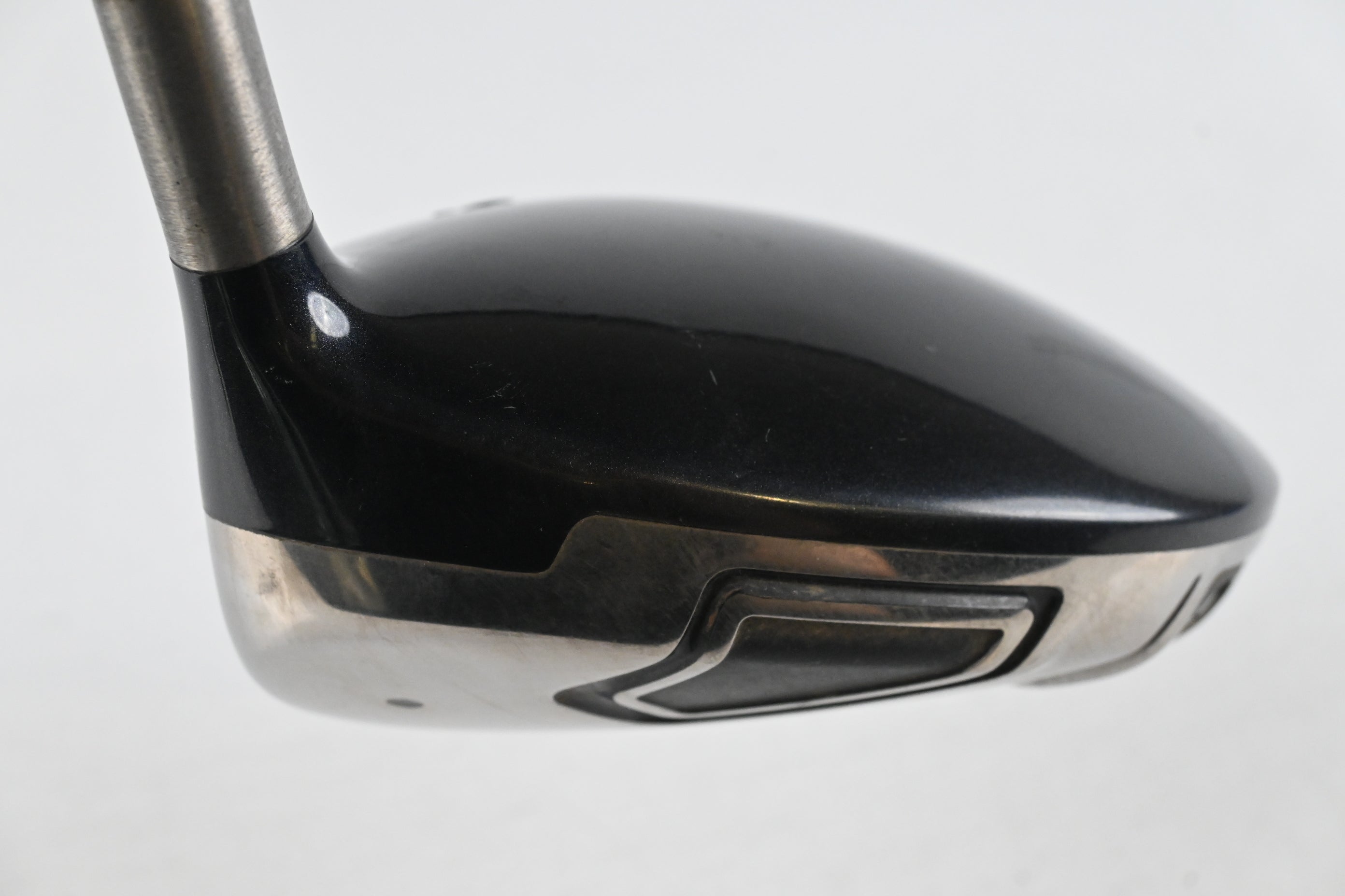 Titleist 909 D3 Driver / 8.5 Degree / Regular Flex Aldila Voodoo Shaft