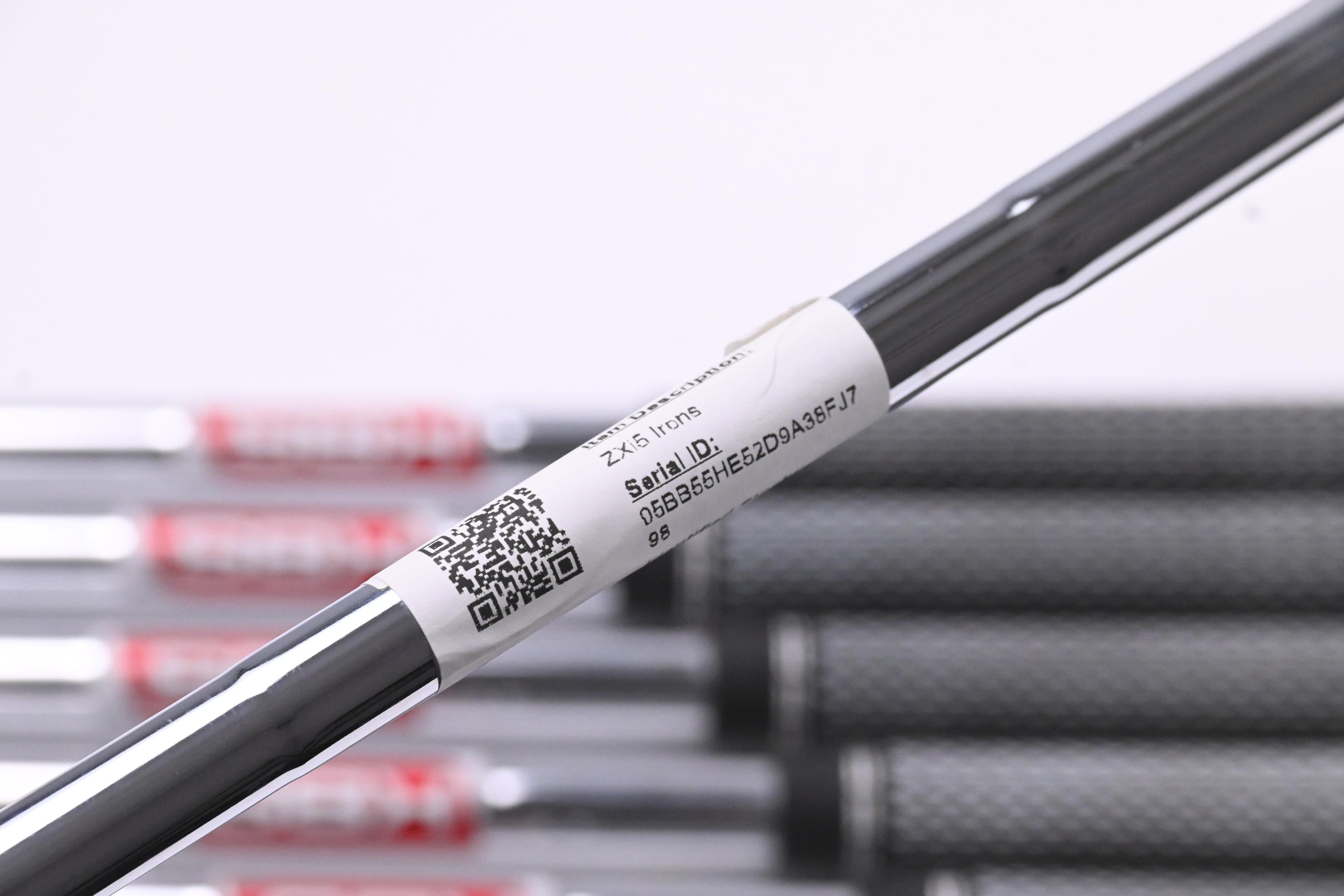 Srixon ZXi5 Irons / 4-PW+AW / Regular Flex KBS Tour Lite Shafts