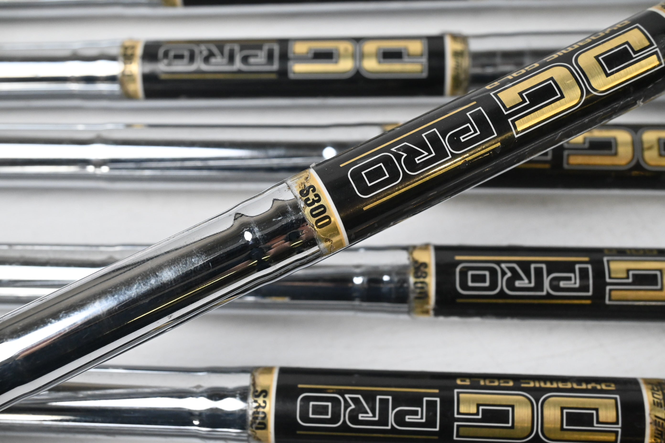 Nike Vapor Pro Combo Irons / 4-PW / Stiff Flex Dynamic Gold DG Pro S300 Shafts