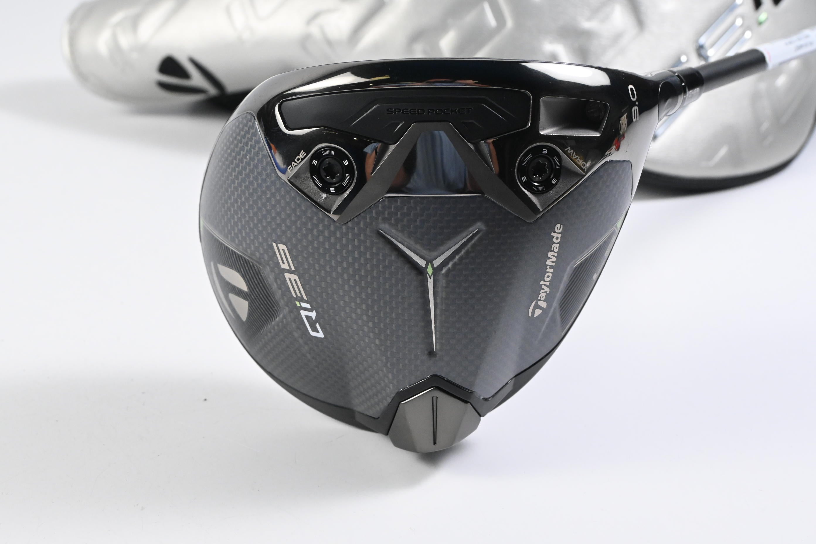 Taylormade Qi35 LS Driver / 9 Degree / Regular Flex Fujikura Ventus Blue 5 Shaft