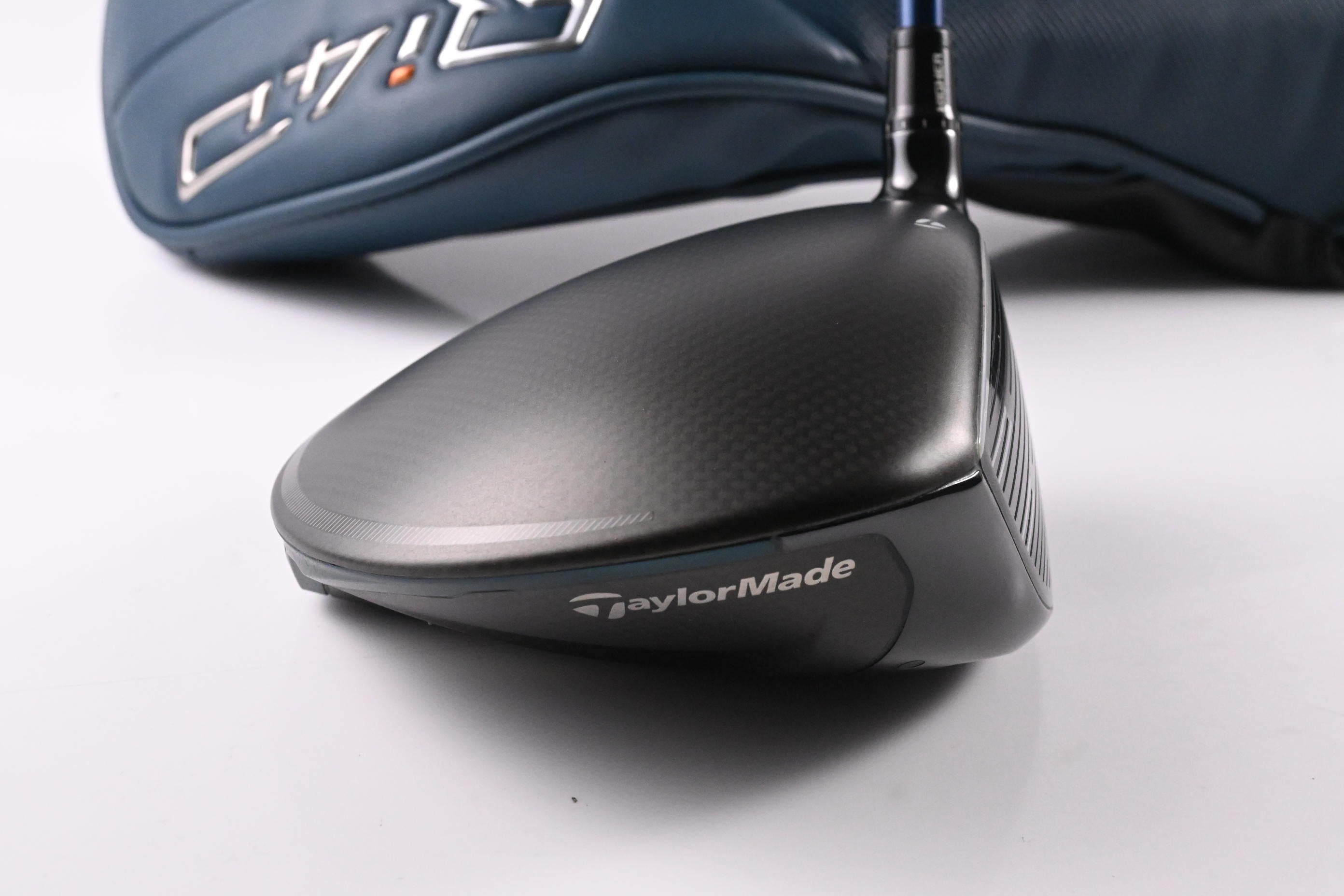 Taylormade Qi4D Driver / 10.5 Degree / Regular Flex Ventus Blue 5 Shaft