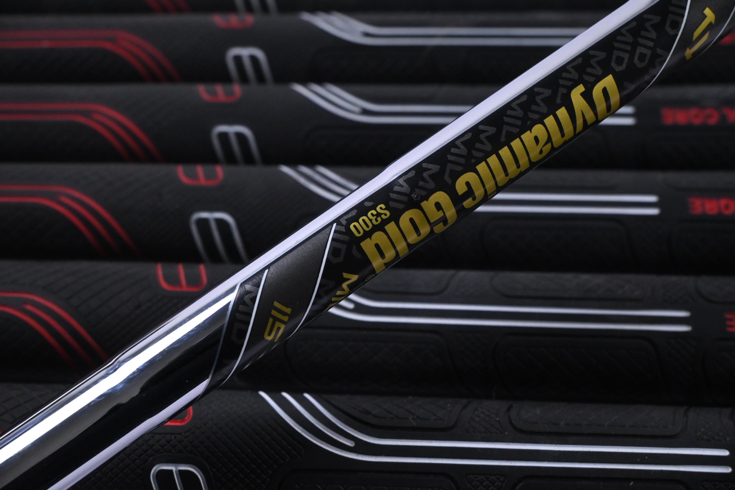 Mizuno Pro 243 Irons / 4-PW / Stiff Flex Dynamic Gold Mid 115 S300 Shafts