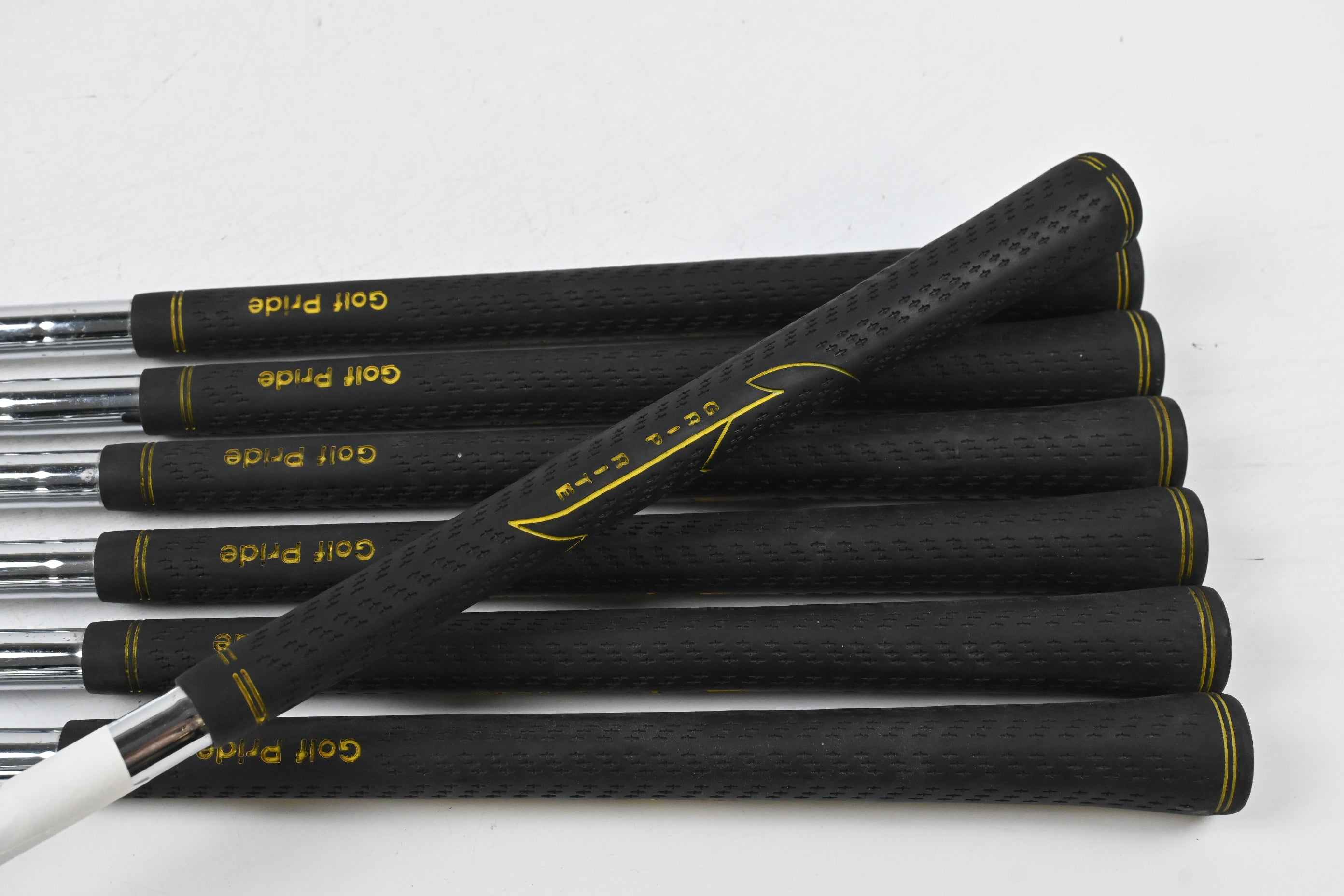 Nike Vapor Pro Combo Irons / 4-PW / Stiff Flex Dynamic Gold DG Pro S300 Shafts