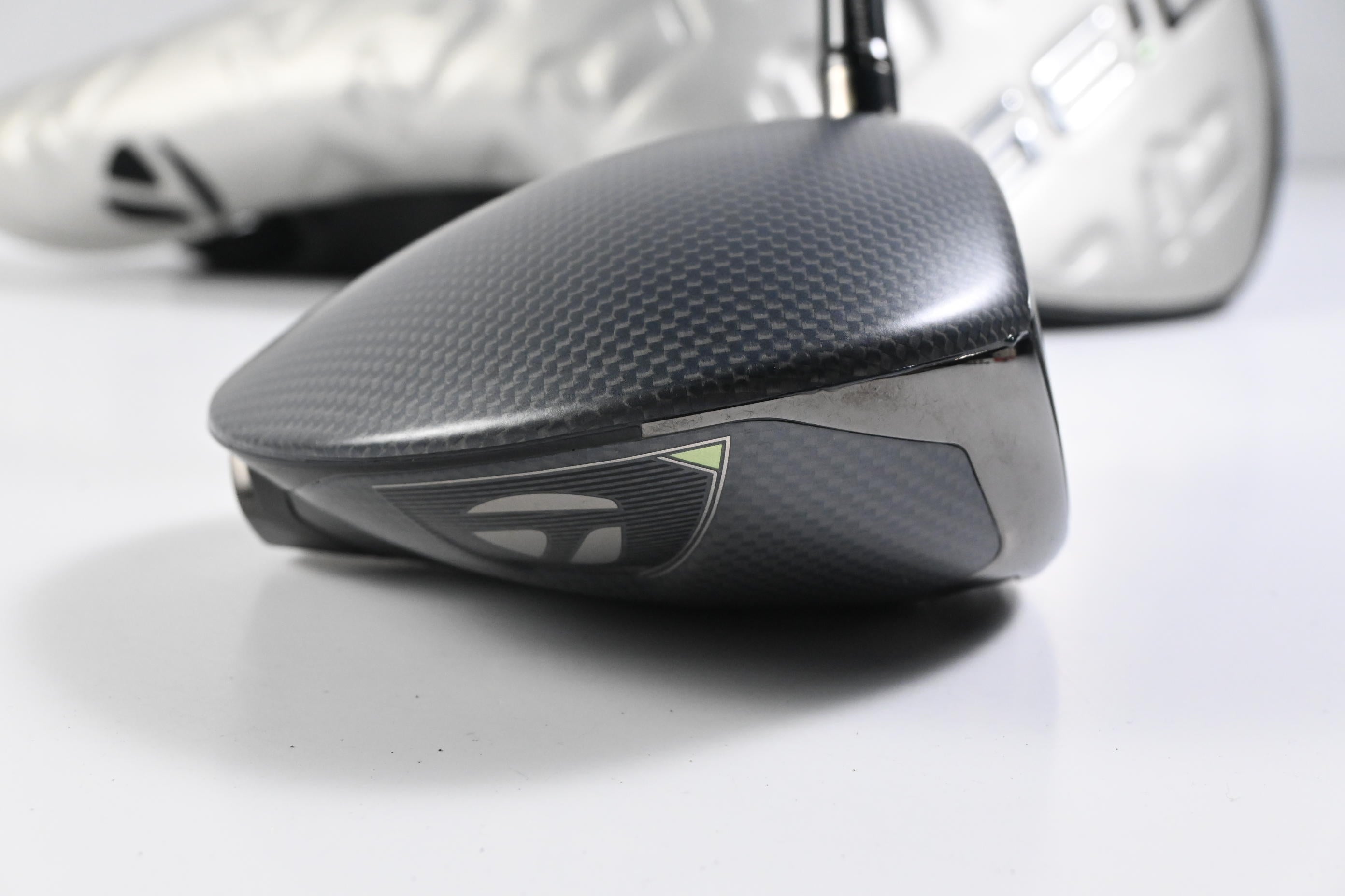 Taylormade Qi35 LS Driver / 9 Degree / Regular Flex Fujikura Ventus Blue 5 Shaft