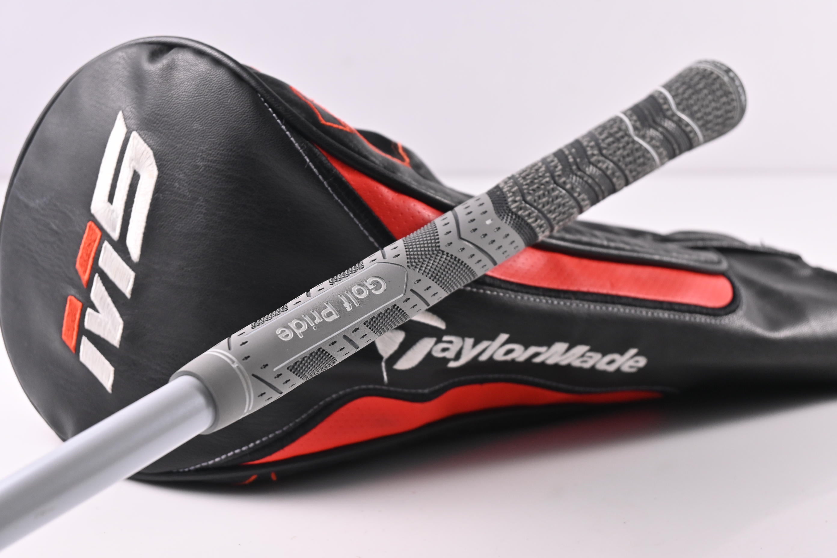 Taylormade M5 Driver / 9 Degree / Stiff Flex Mitsubishi Kuro Kage White 60 Shaft