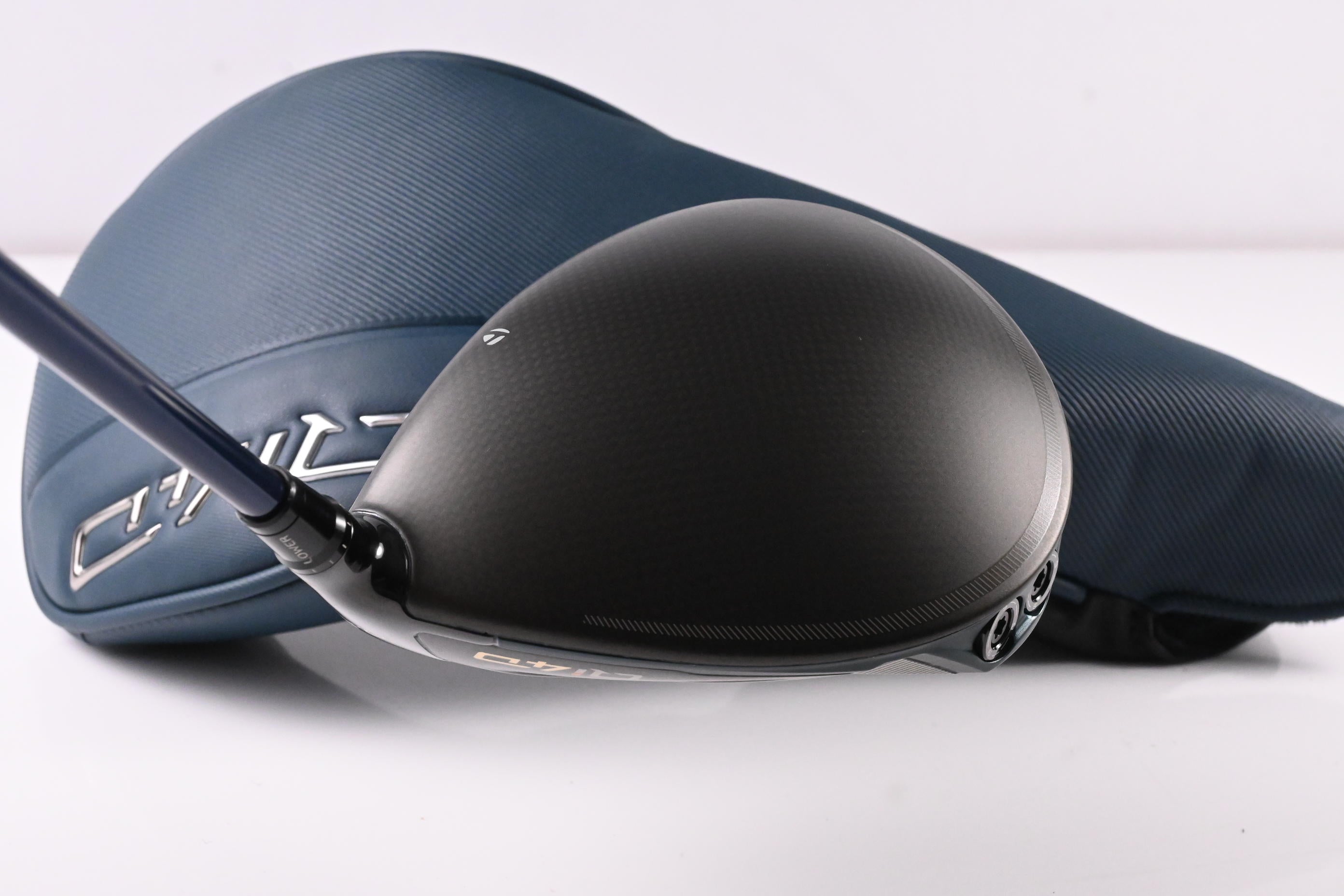 Taylormade Qi4D Driver / 10.5 Degree / Regular Flex Ventus Blue 5 Shaft