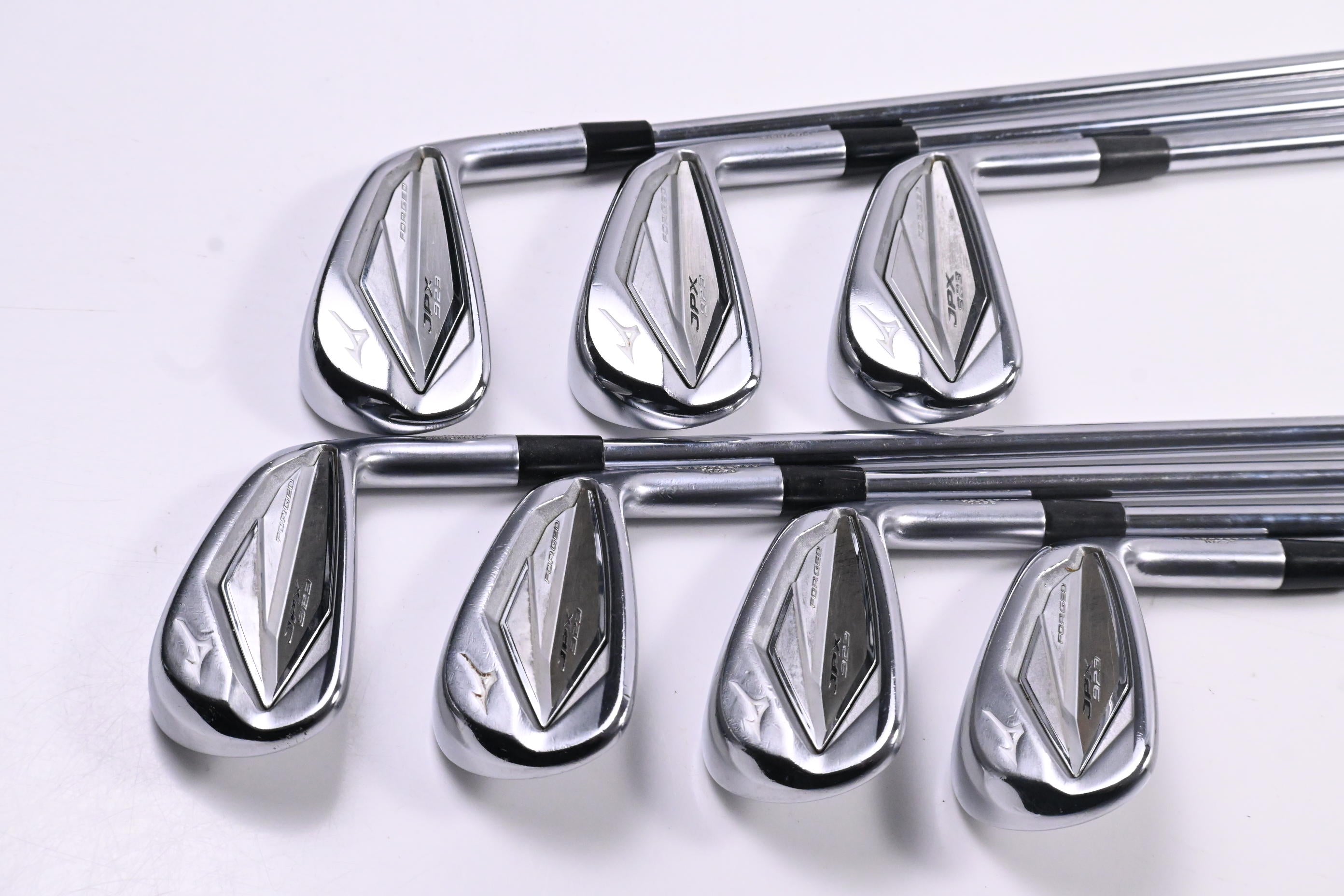 Mizuno JPX 923 Forged Irons / 4-PW / Regular Flex NS Pro 950GH Shafts