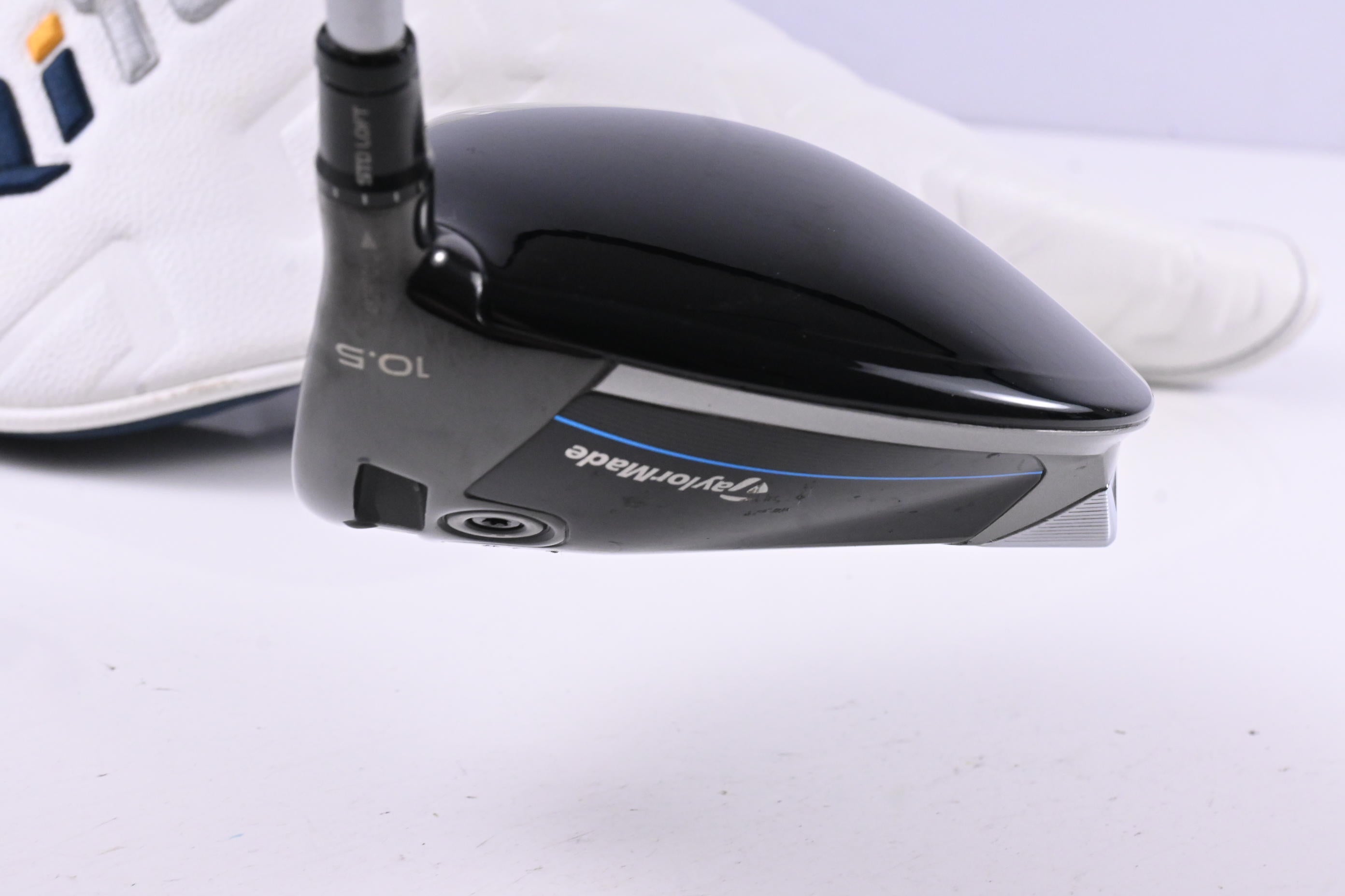 Taylormade Qi10 Driver / 10.5 Degree / Regular Flex Aldila Quaranta Blue 50