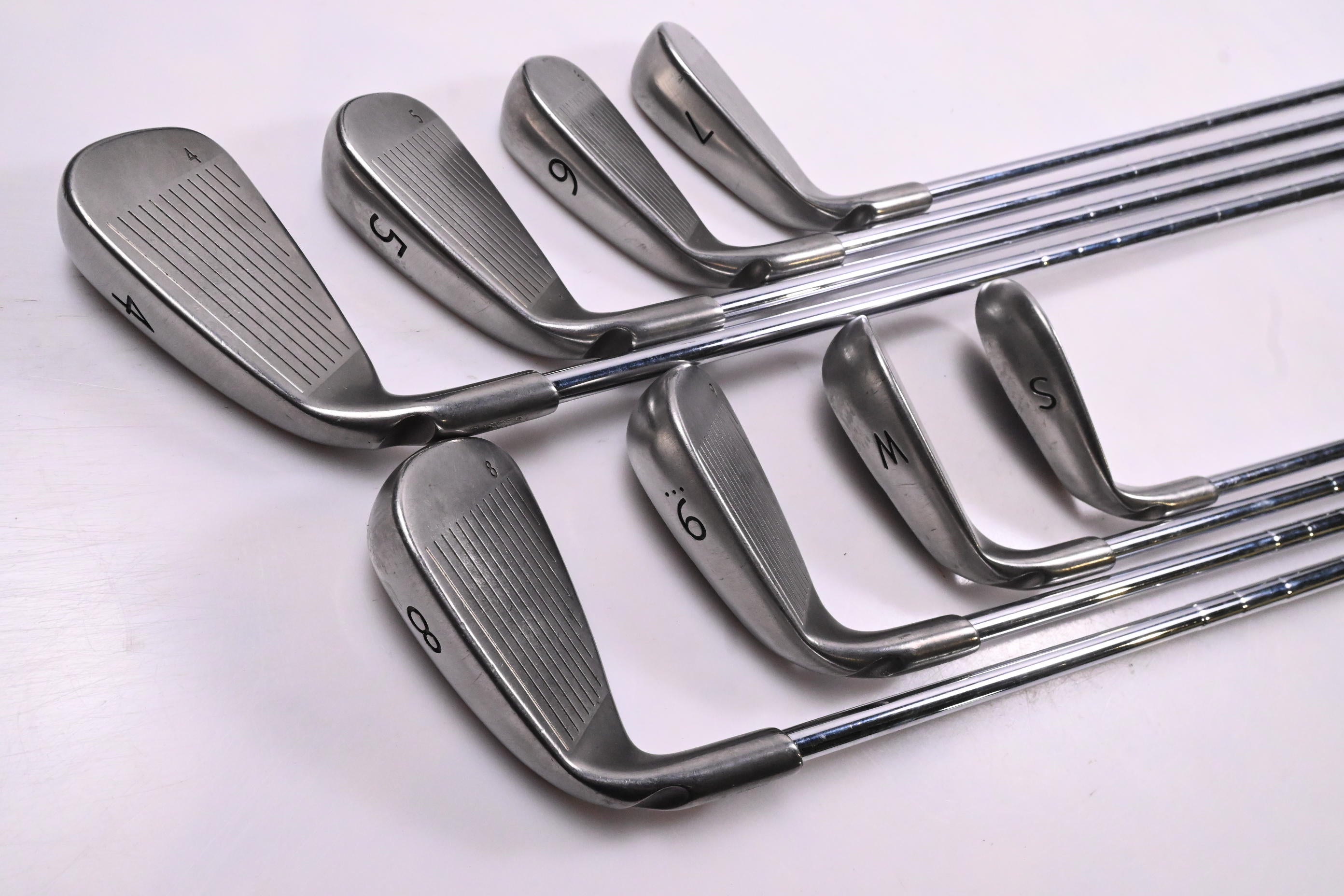 Ping G30 Irons / 4-PW+SW / Black Dot / Regular Flex Ping CFS Distance Shafts