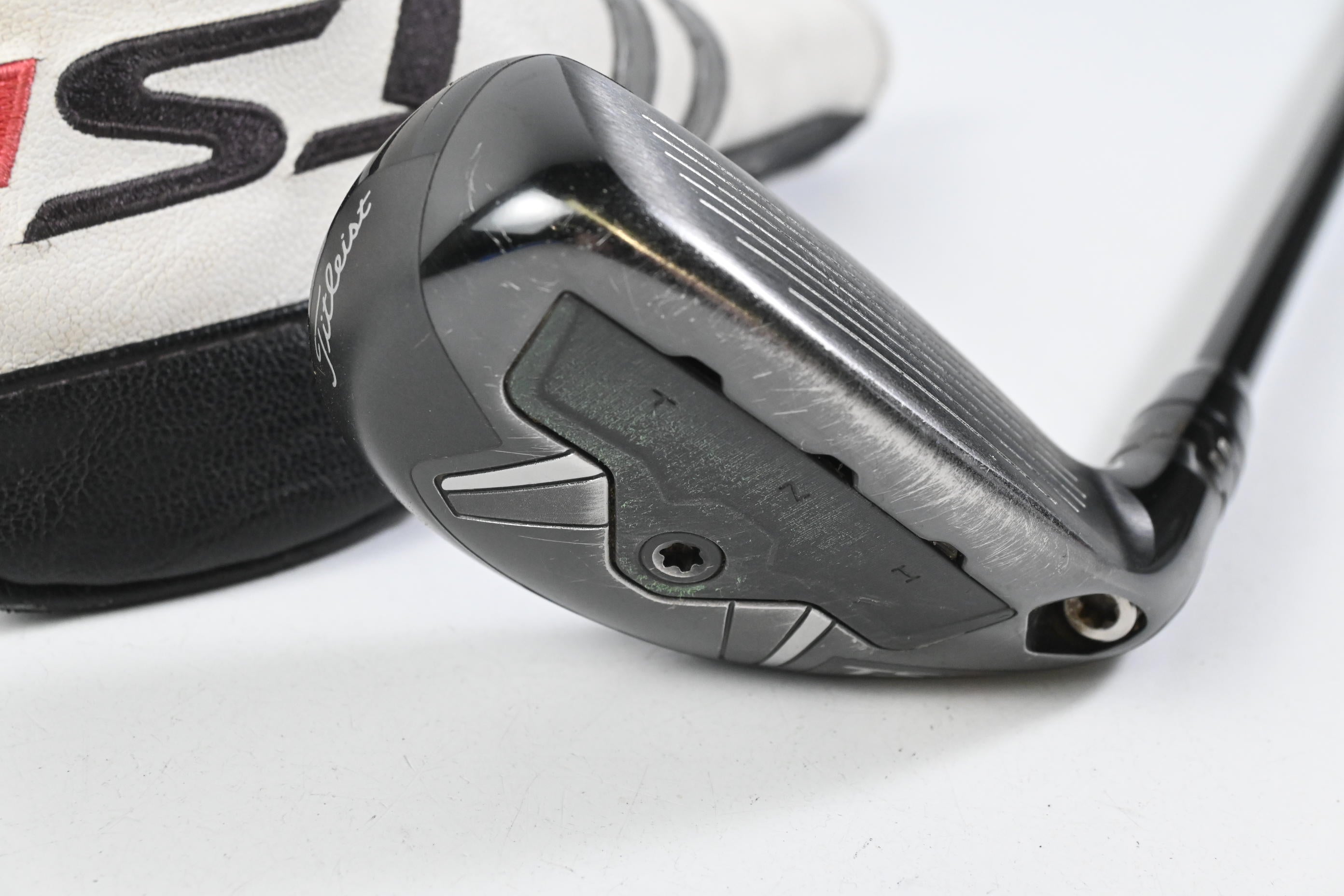Titleist TSi3 #2 Hybrid / 18 Degree / X-Flex HZRDUS Smoke Black RDX 80 Shaft