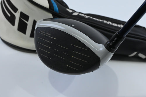 TaylorMade SIM2 Max Driver / 9 Degree / Regular Flex Fujikura Ventus Blue 5 Shaft