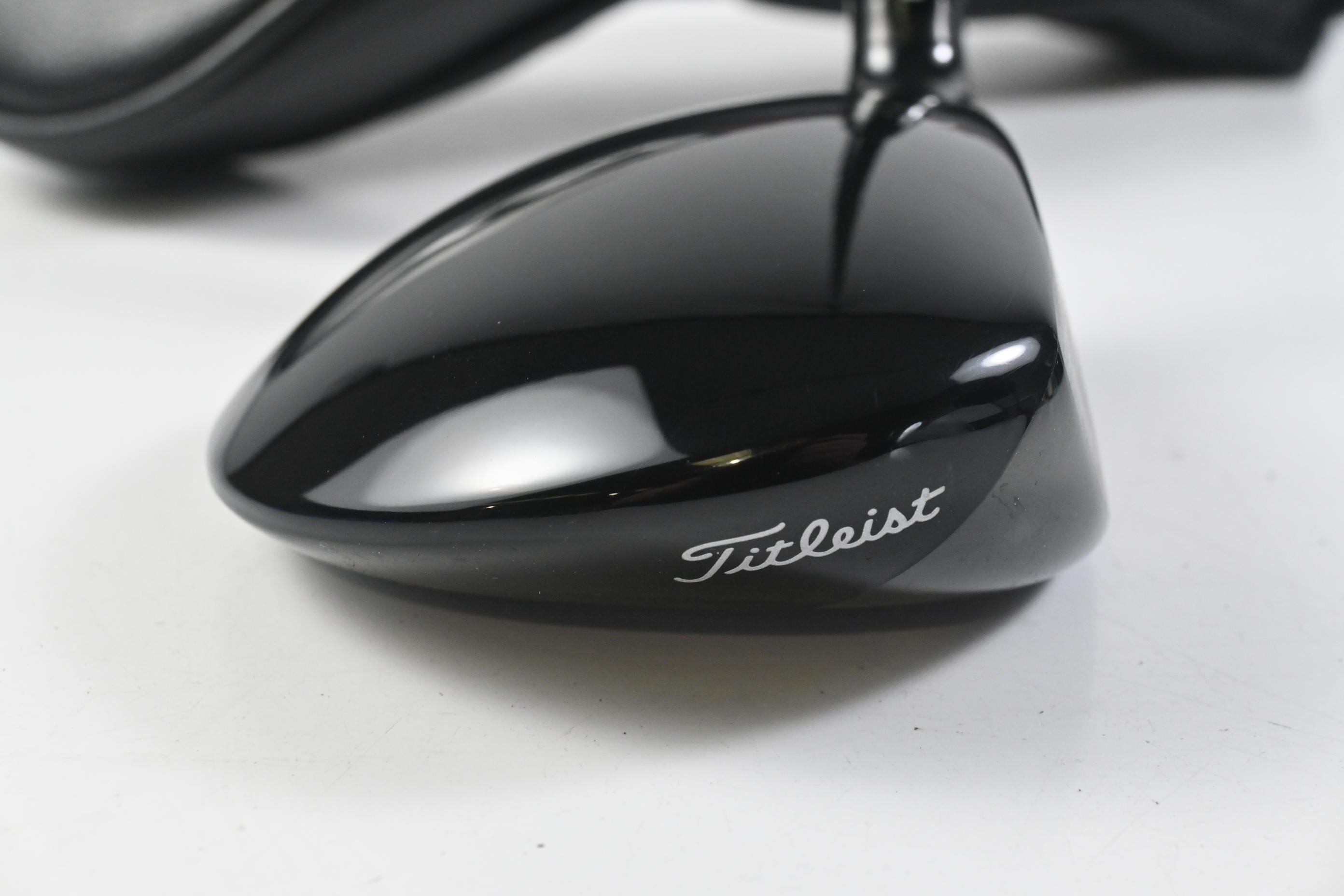 Titleist GT2 #3 Wood / 13.5 Degree / Stiff Flex Kai'li Blue 70 Shaft