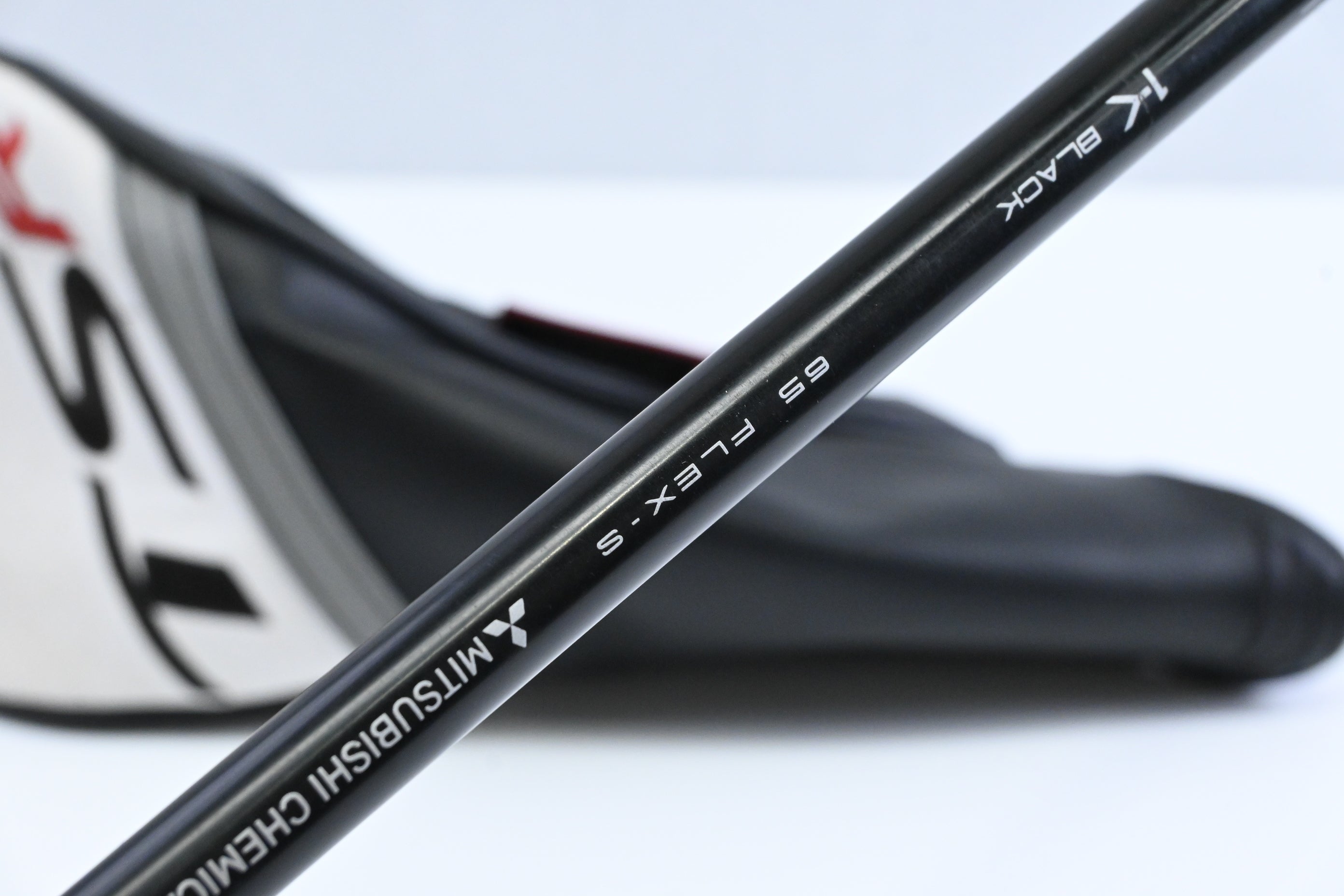 Titleist TSR2 Driver / 8 Degree / Stiff Flex Tensei 1K Black 65 Shaft