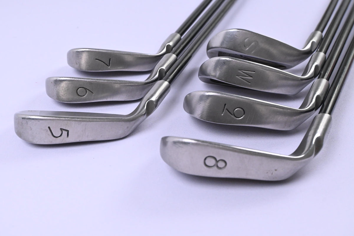 Ping i3 O-Size Irons / 5-PW+SW / Red Dot / Regular Flex Ping 350 Series Shafts