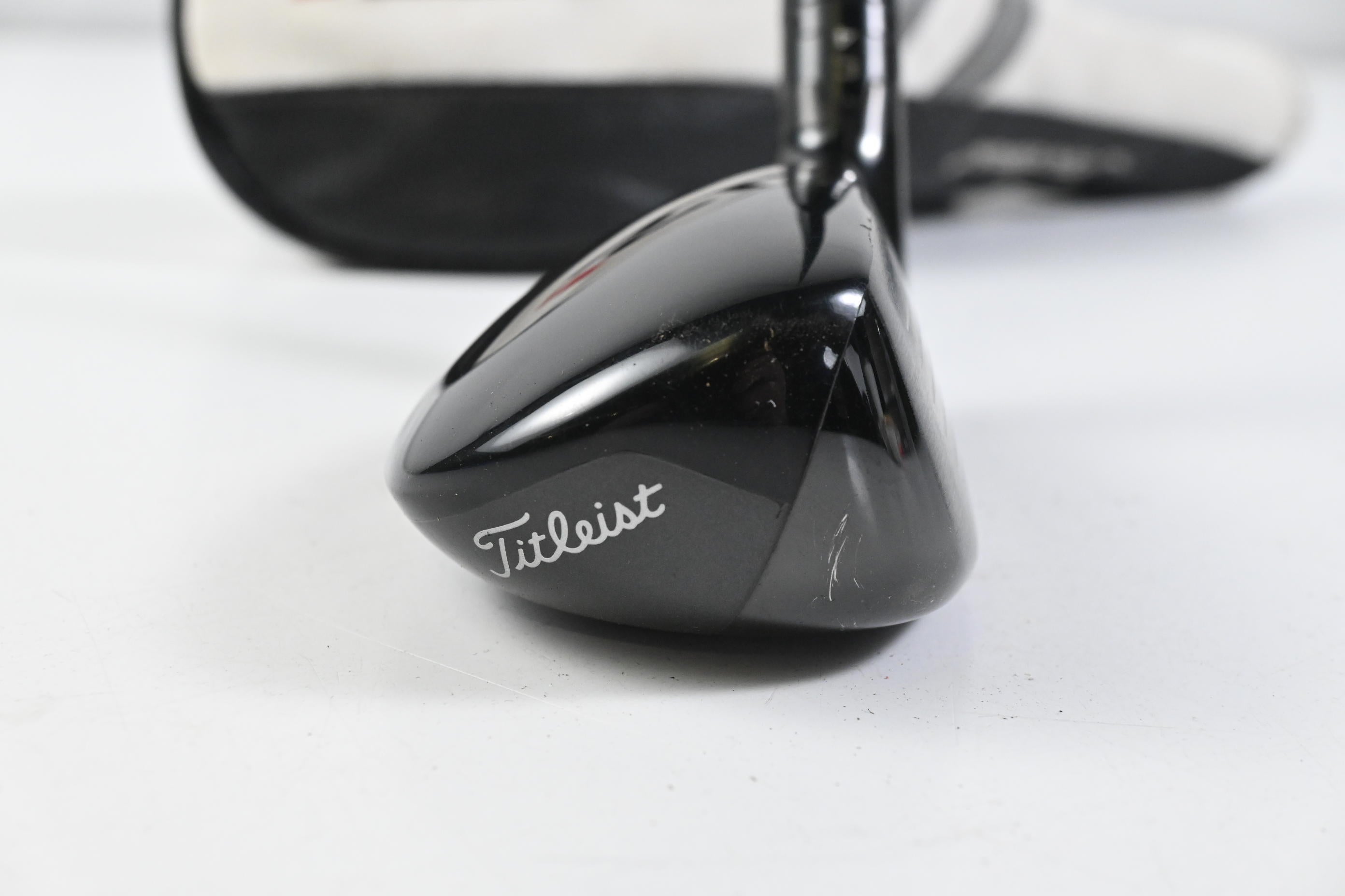 Titleist TSi3 #2 Hybrid / 18 Degree / X-Flex HZRDUS Smoke Black RDX 80 Shaft