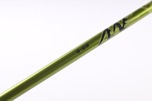 Titleist 909 D2 Driver / 10.5 Degree / Stiff Flex Aldila NV Green 65 Shaft