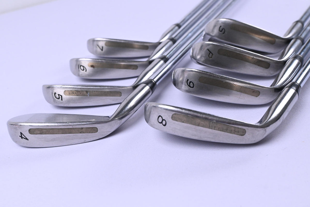 Taylormade 320 Steel Irons / 4-PW+SW / Regular Flex Taylormade 80 Shafts